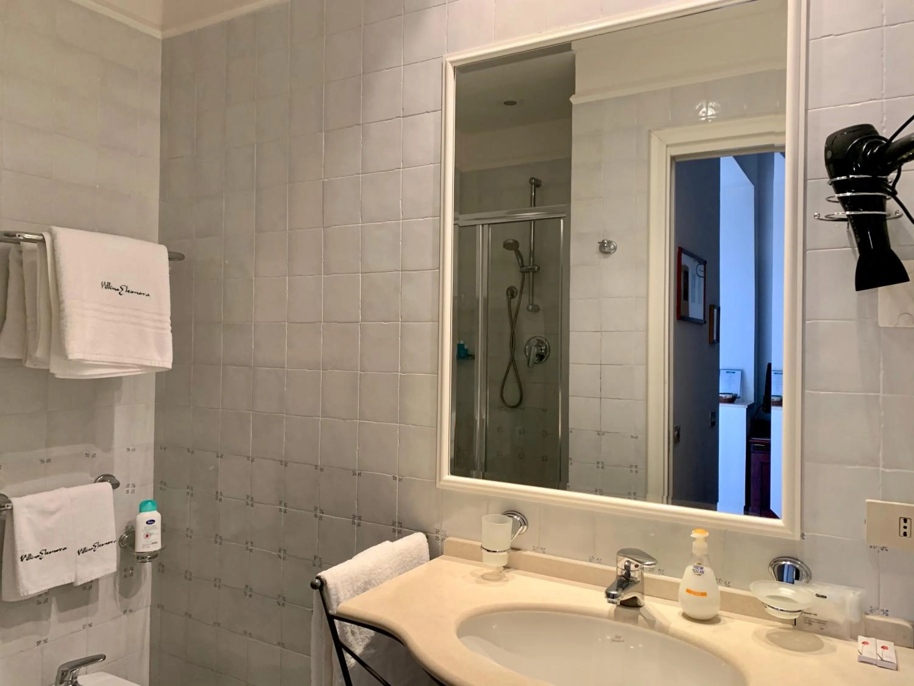 Shower in Villino Eleonora