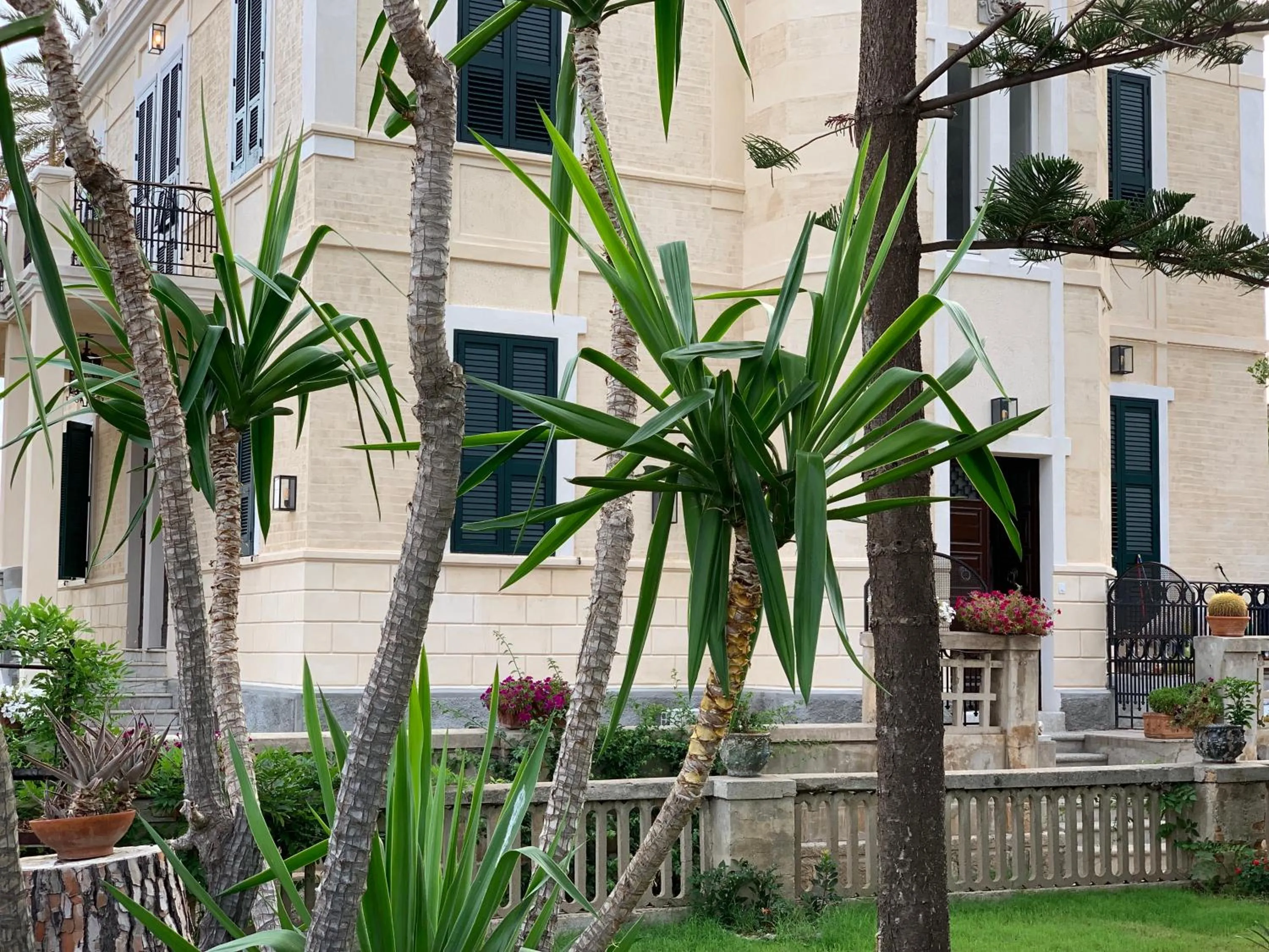 Facade/entrance in Villino Eleonora