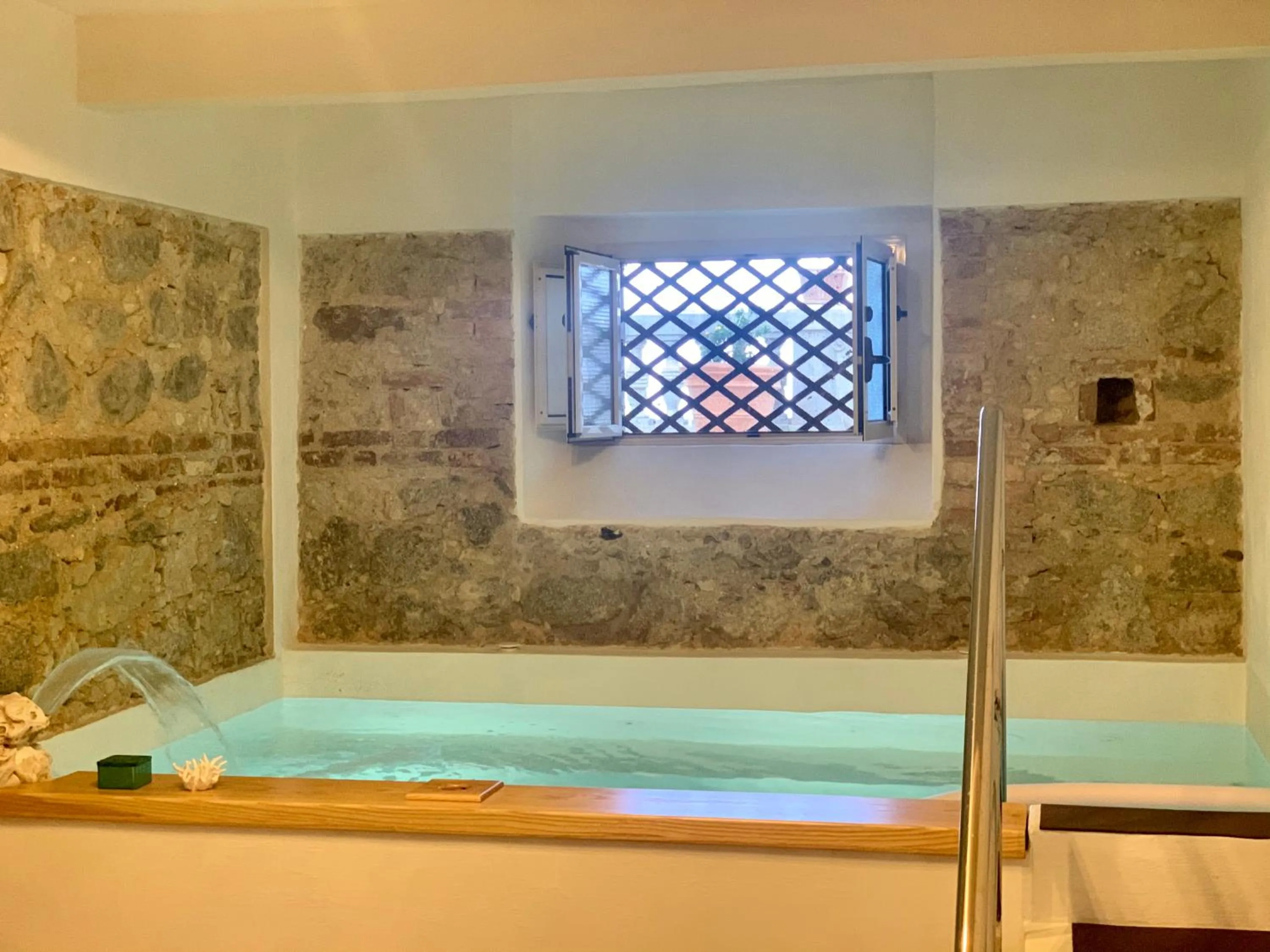 Hot Tub in Villino Eleonora