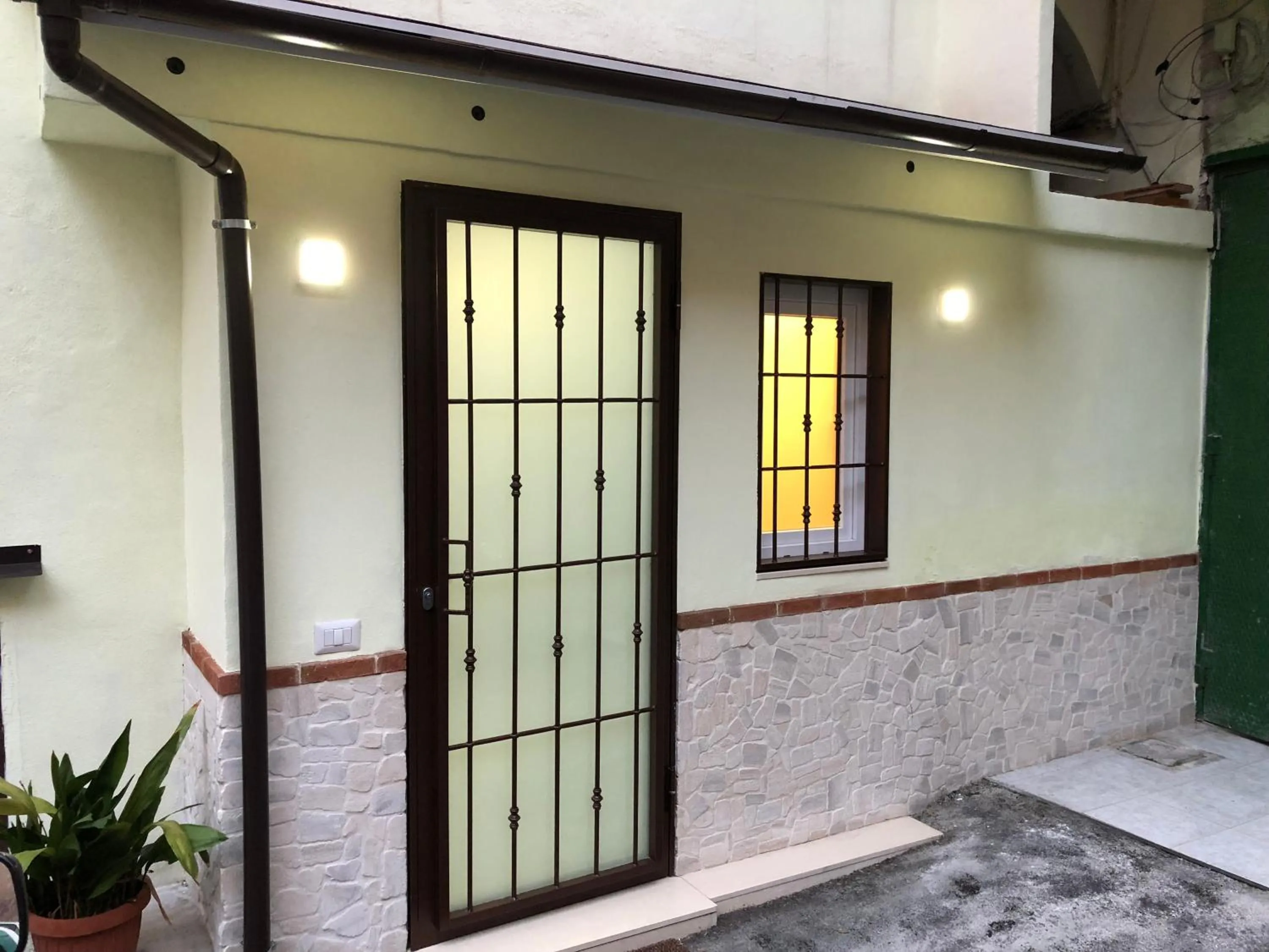 Property building in 'O Vascio Vomero