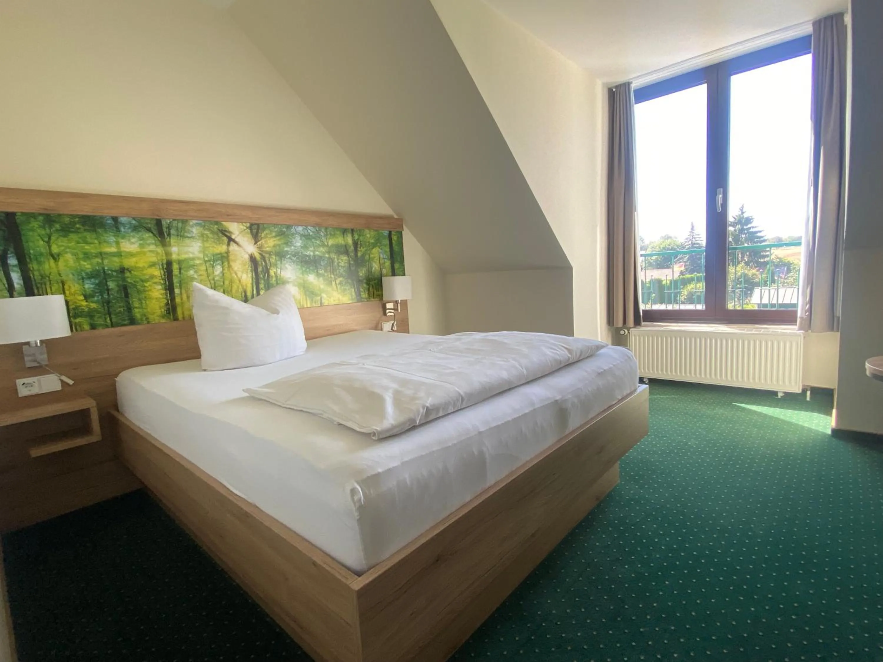 Photo of the whole room, Bed in Hotel Schwartze