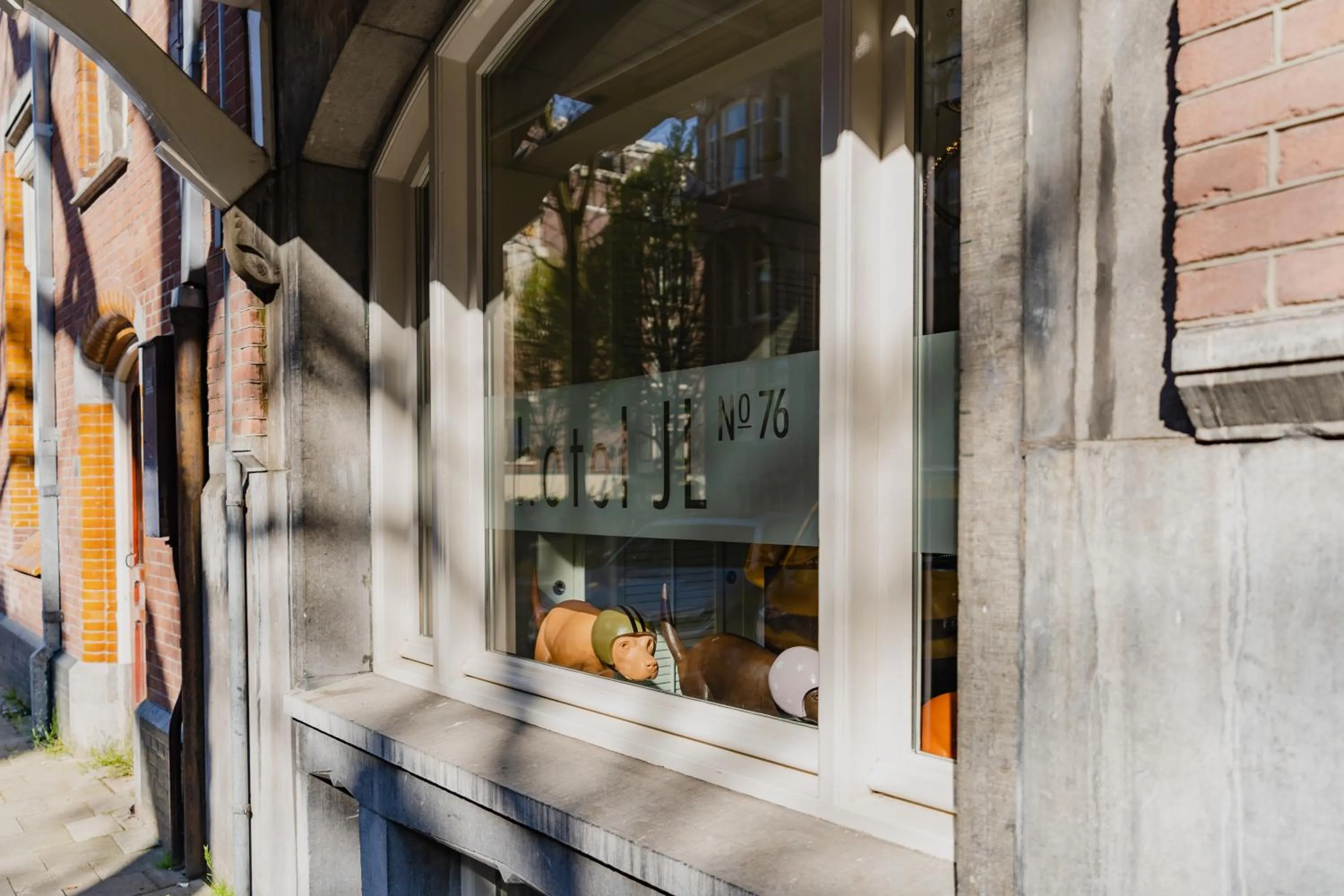 Property building in Hotel JL No76