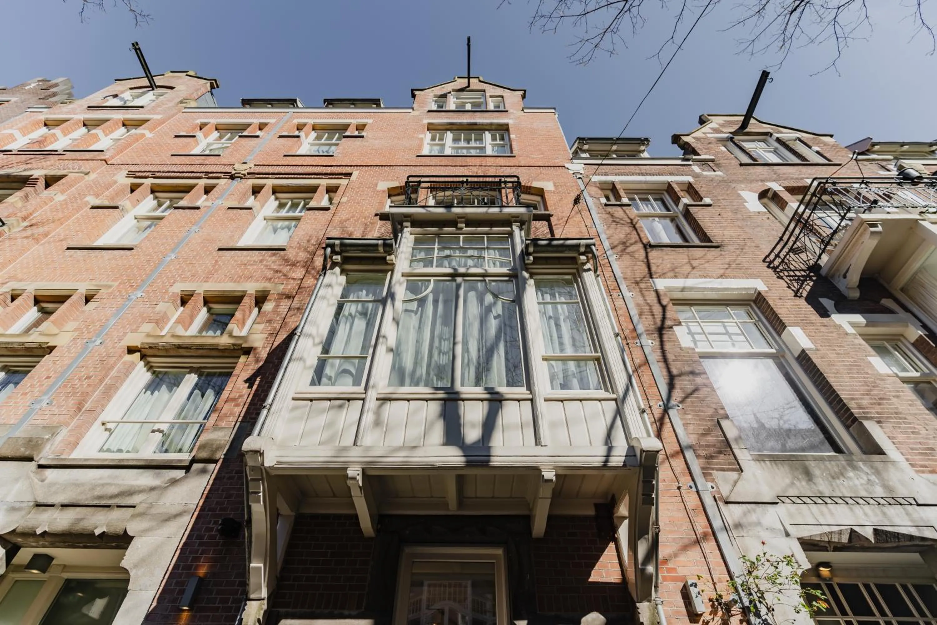 Property building in Hotel JL No76