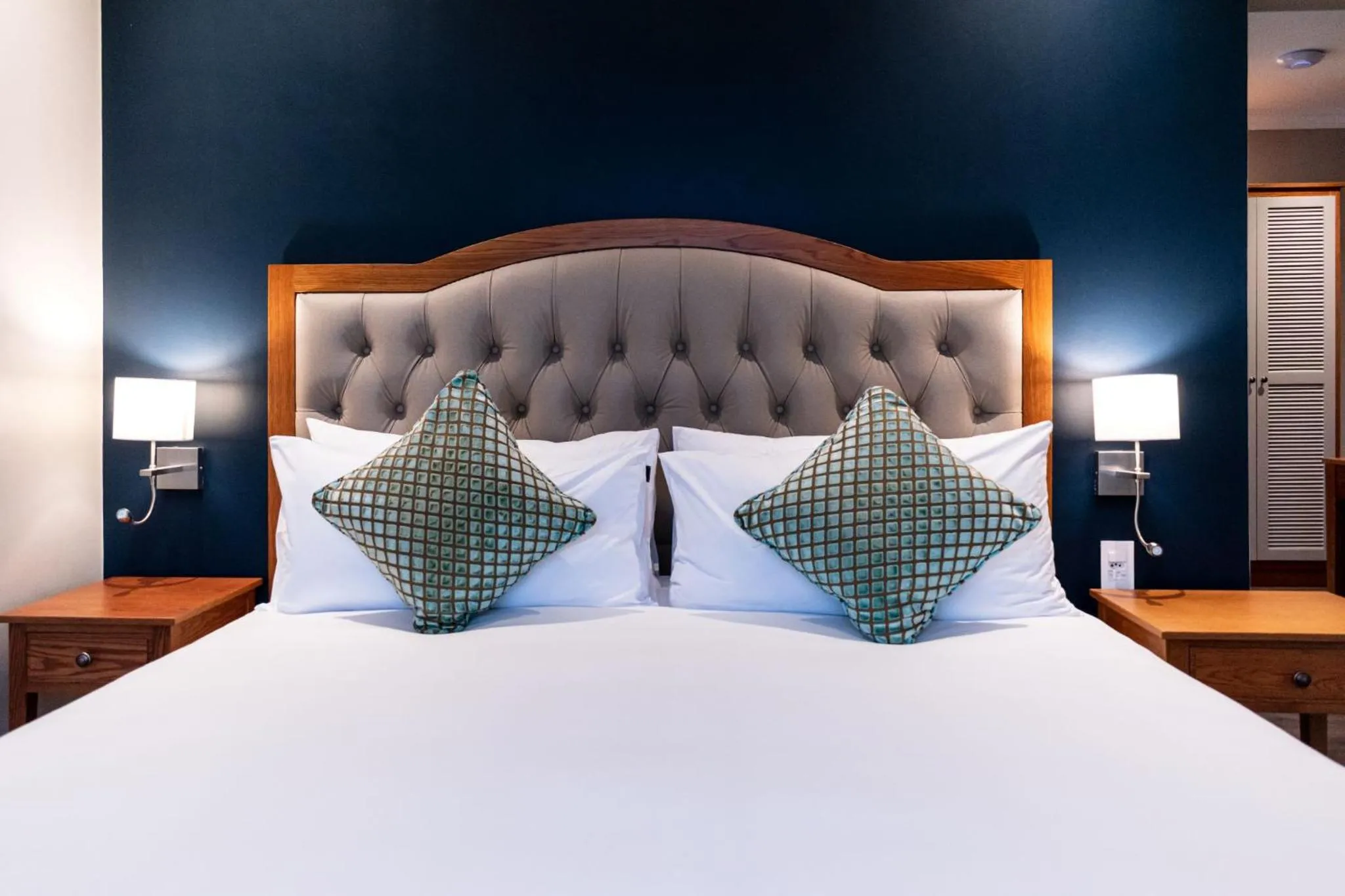 Bed in Premier Express Inn George