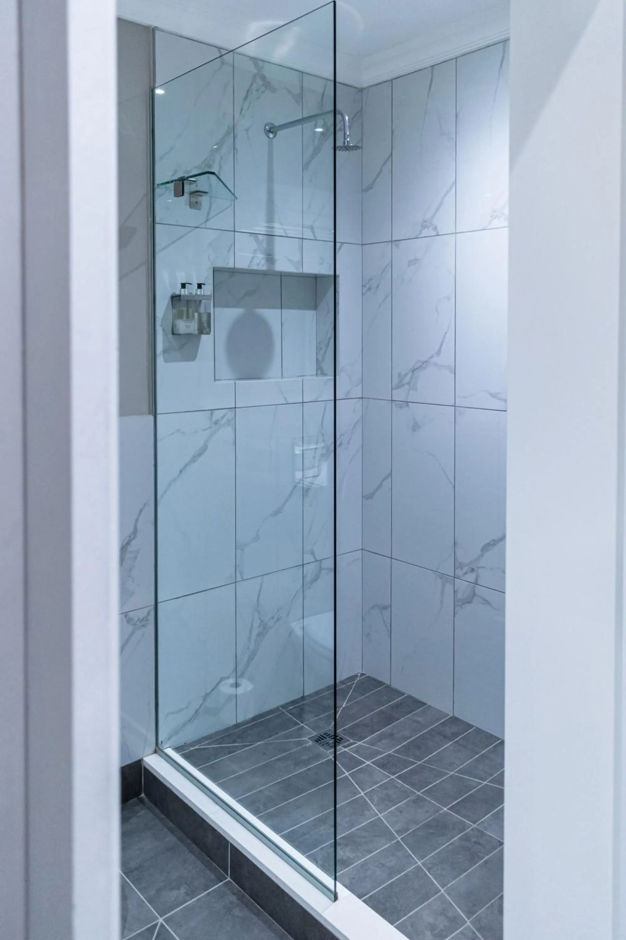 Shower in Premier Express Inn George