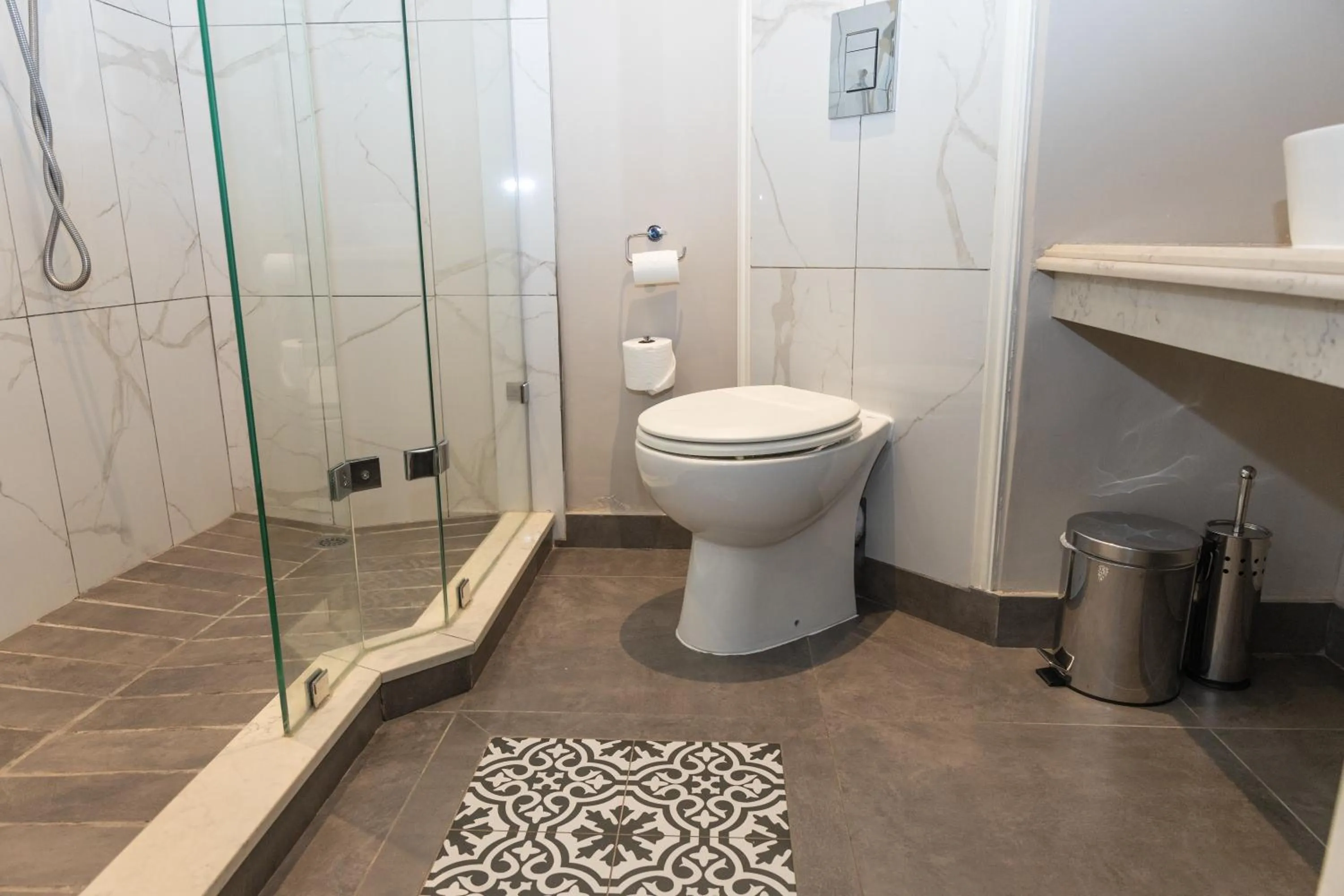 Toilet in Premier Express Inn George