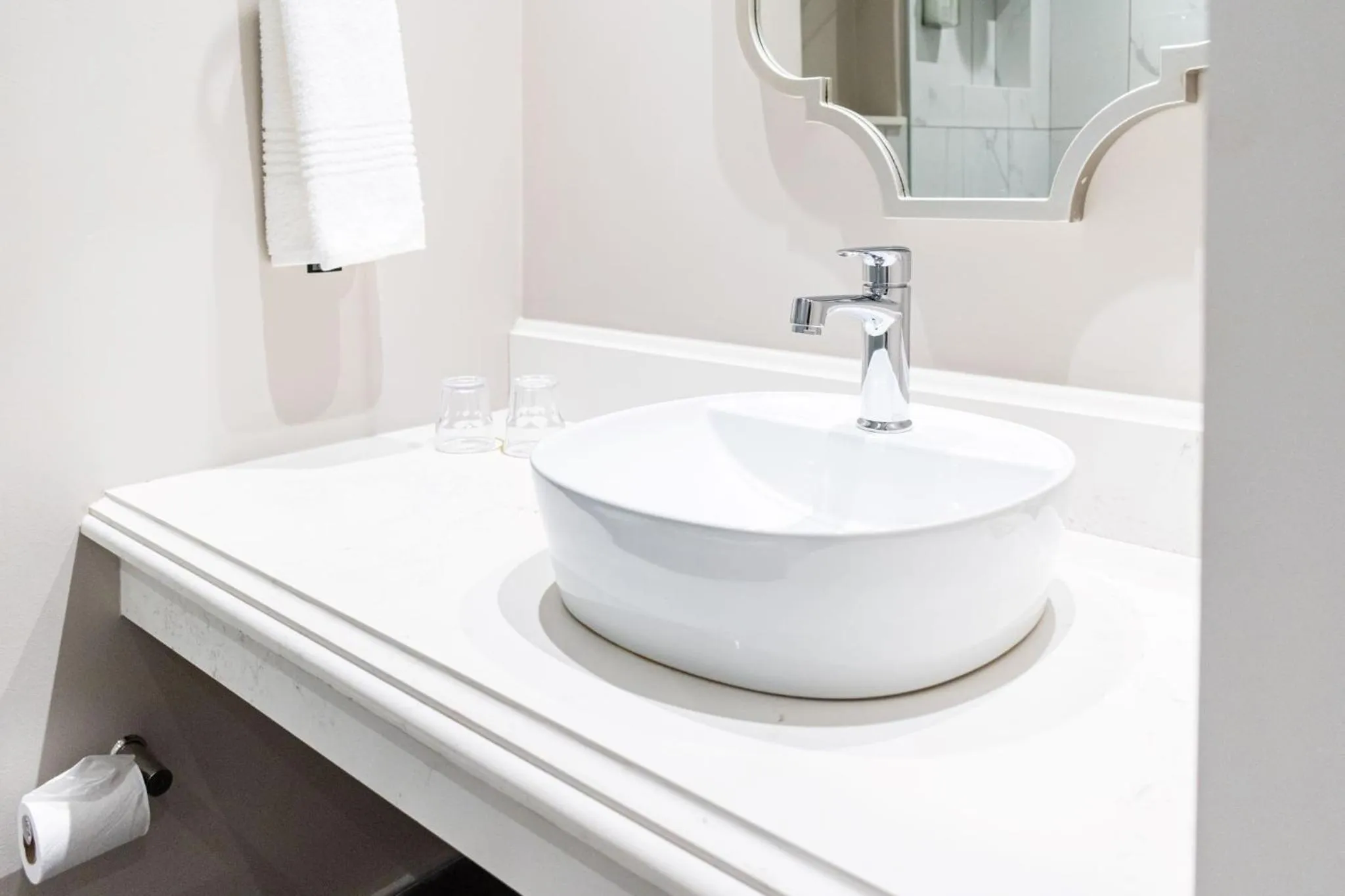 Bathroom in Premier Express Inn George