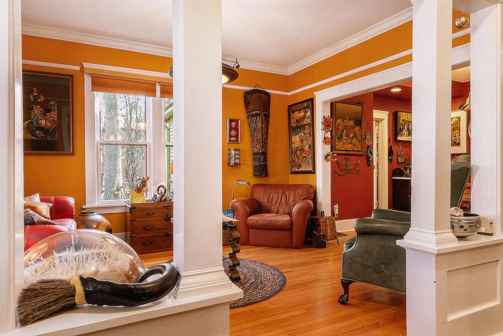 Living room in Burnt Toast Inn