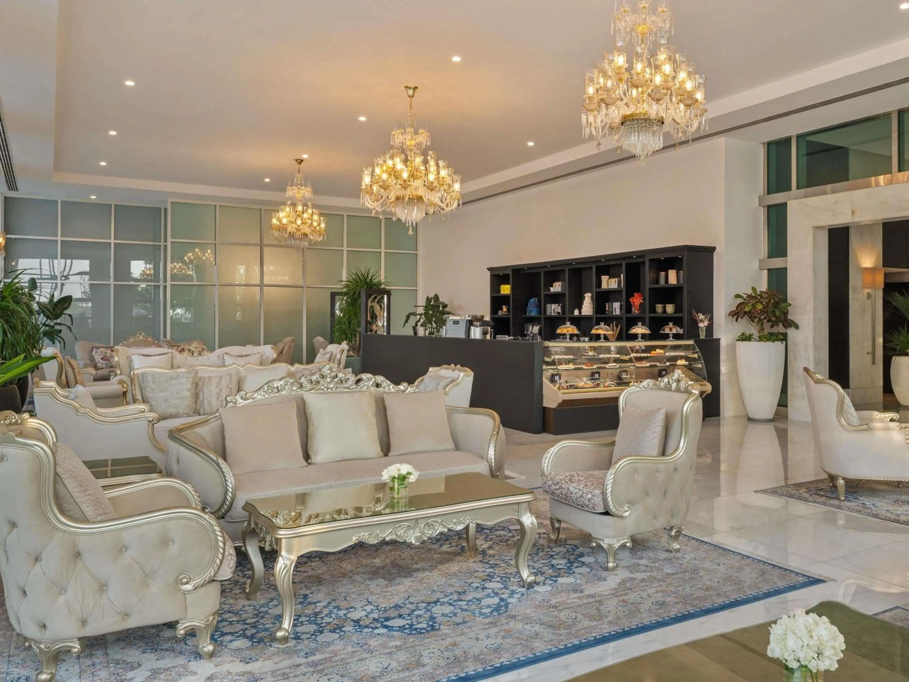 Restaurant/places to eat in Sofitel Abu Dhabi Corniche