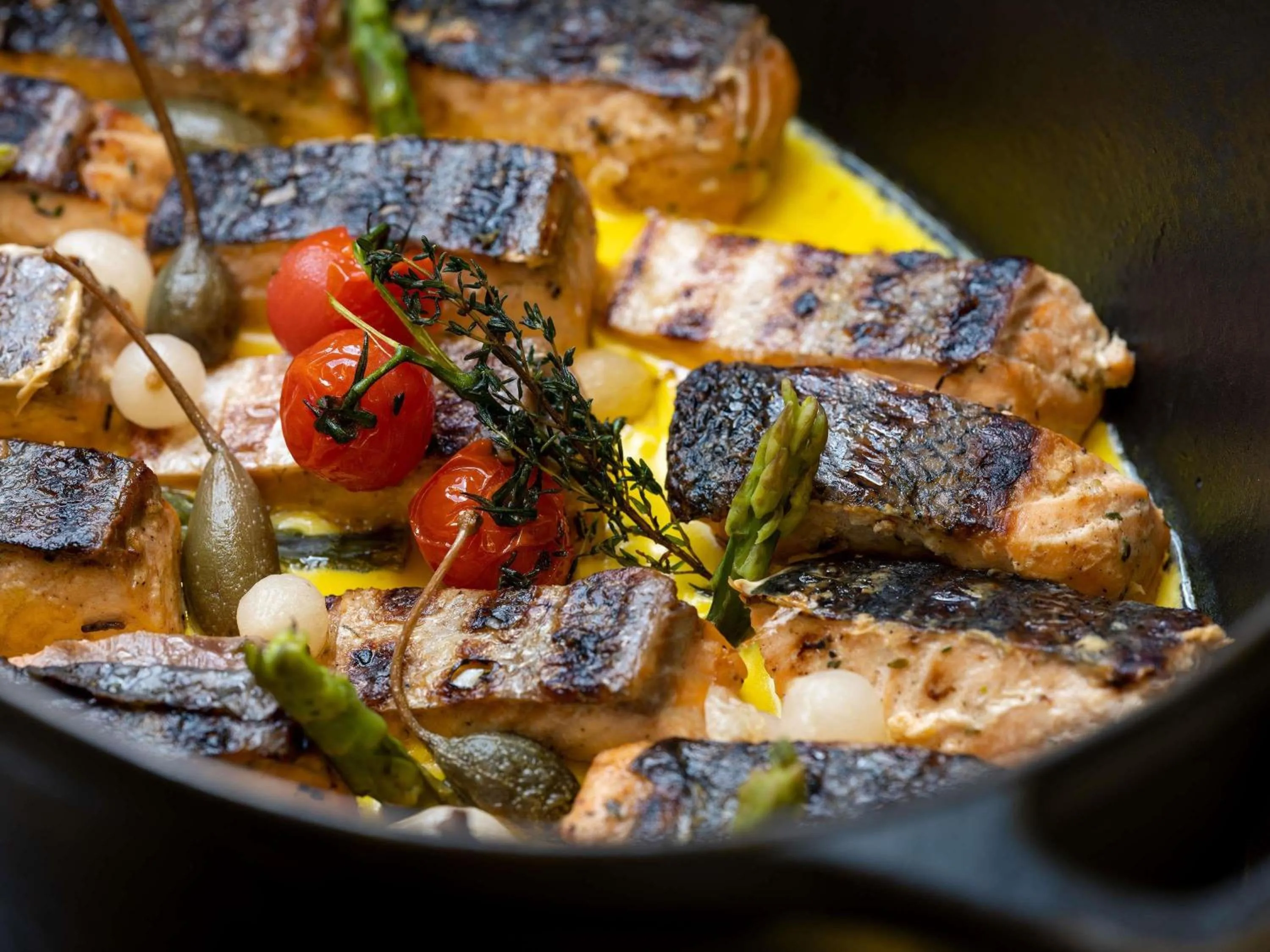 Restaurant/places to eat in Sofitel Abu Dhabi Corniche