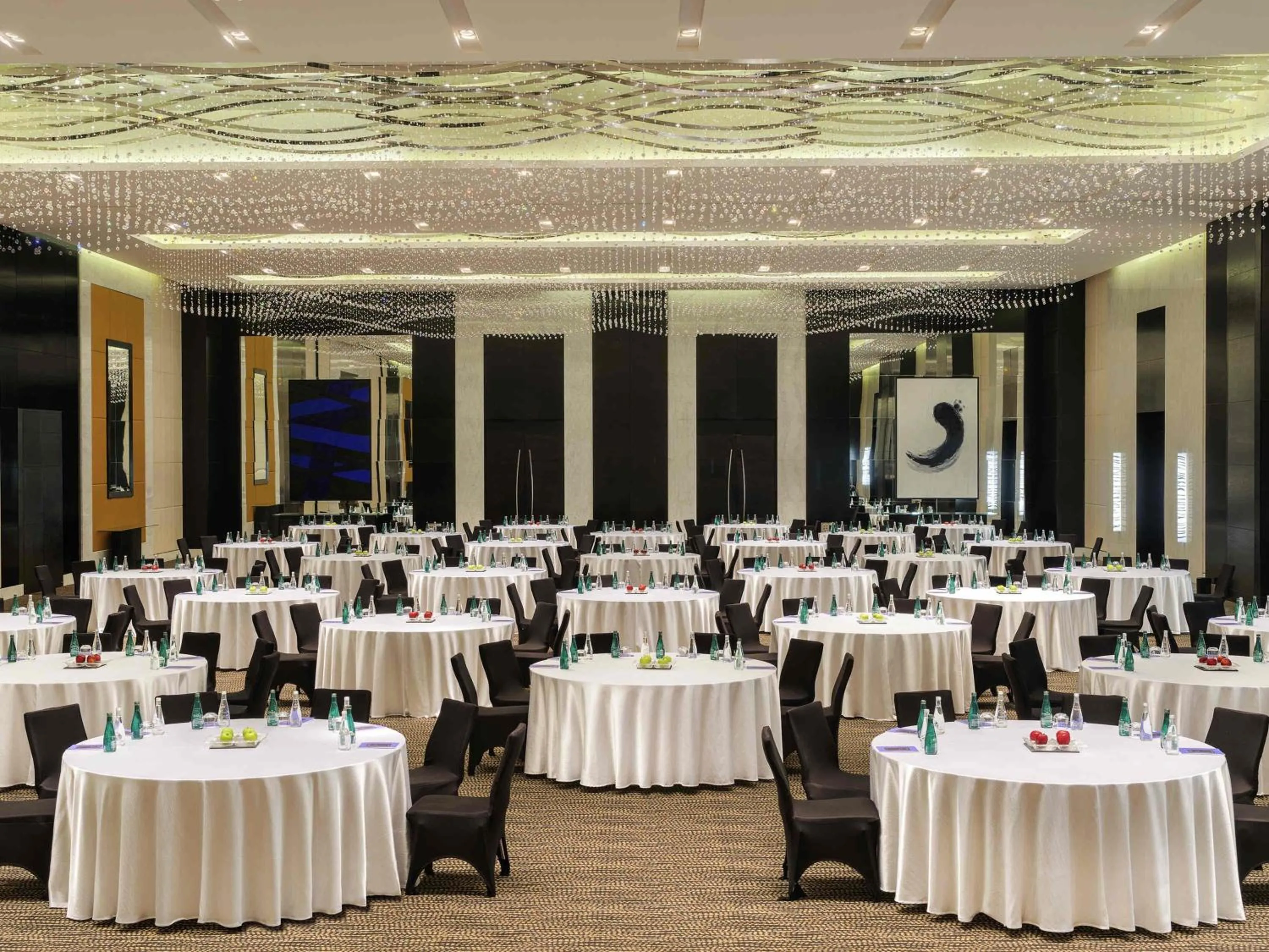 Meeting/conference room in Sofitel Abu Dhabi Corniche
