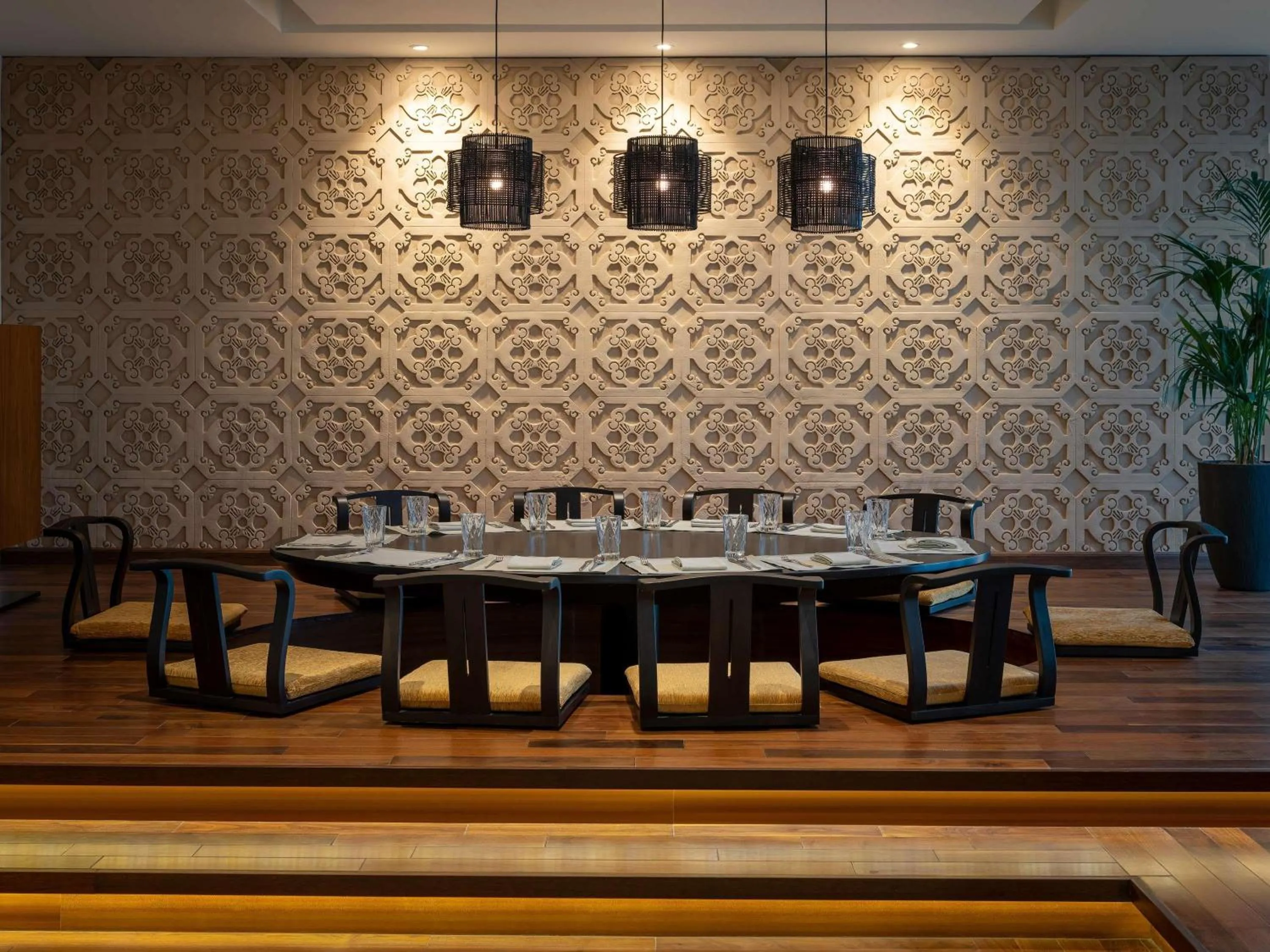 Restaurant/places to eat in Sofitel Abu Dhabi Corniche