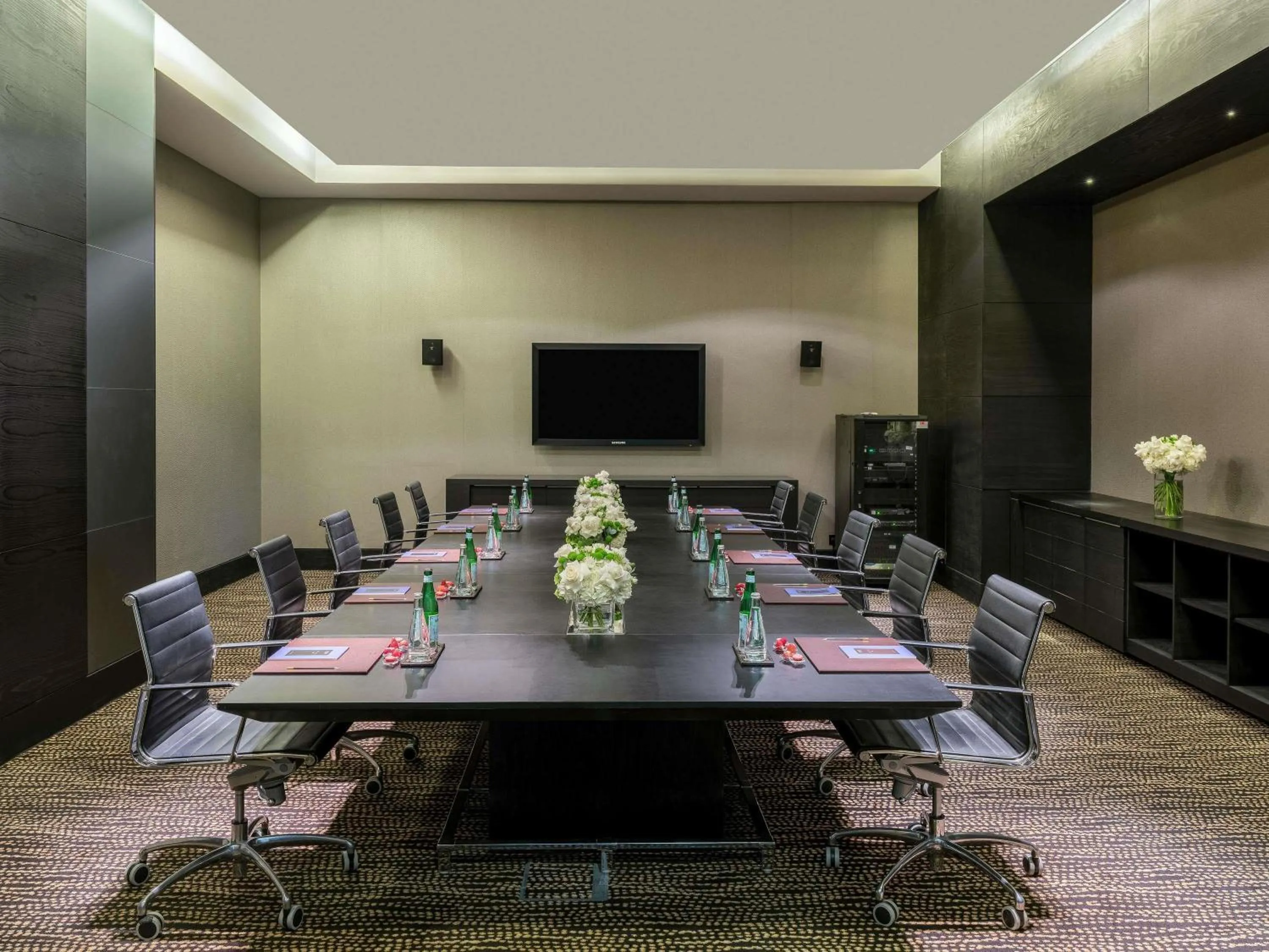 Meeting/conference room in Sofitel Abu Dhabi Corniche