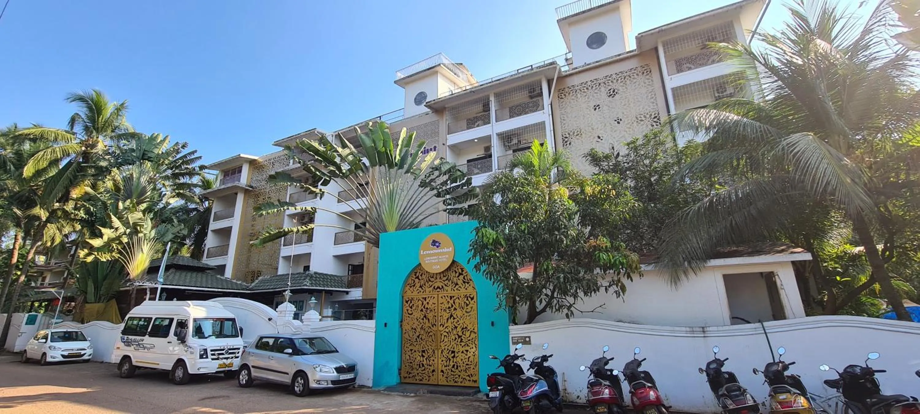 Lemonmint Svelton Manor