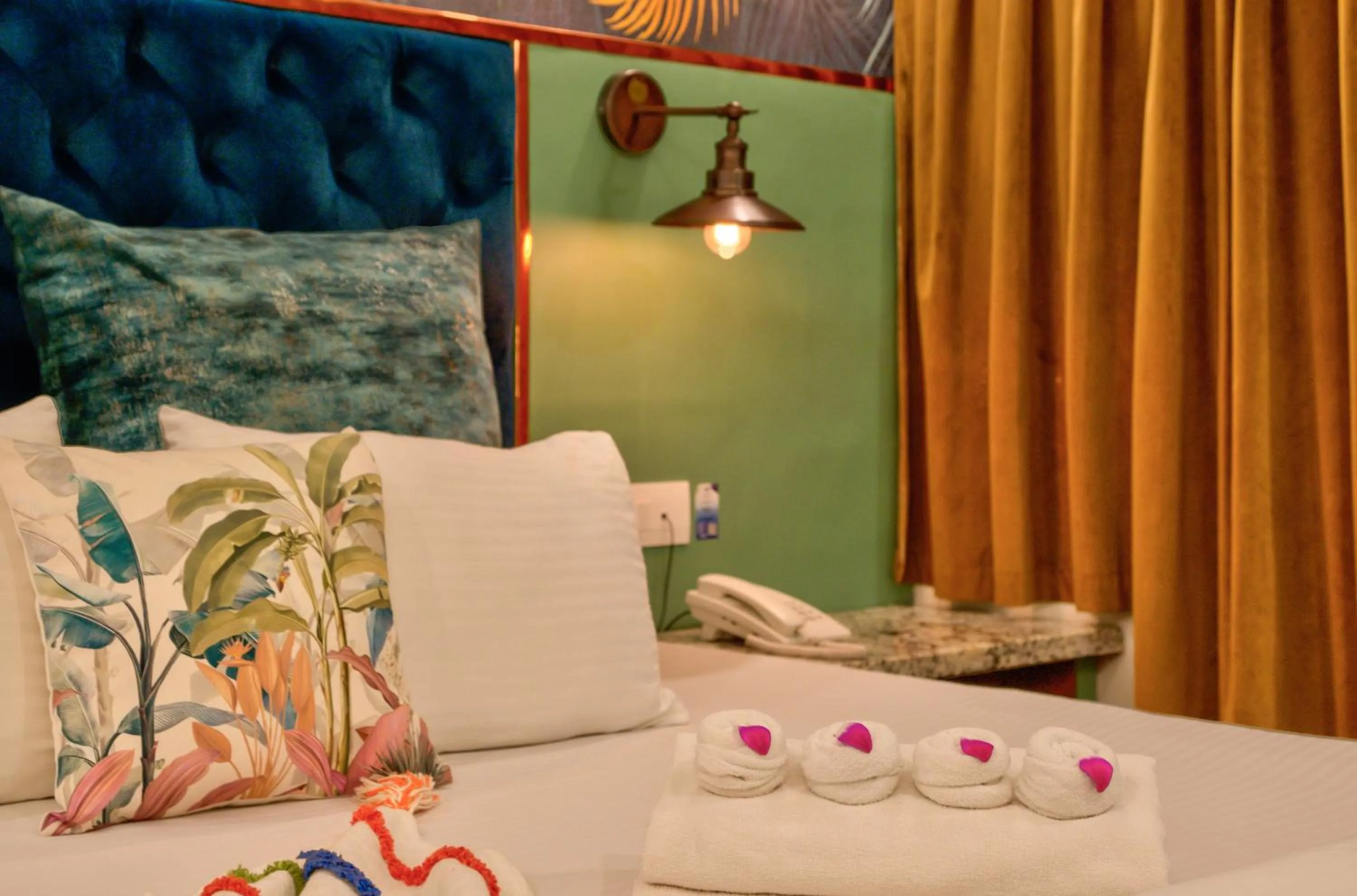 Bed in Lemonmint Svelton Manor