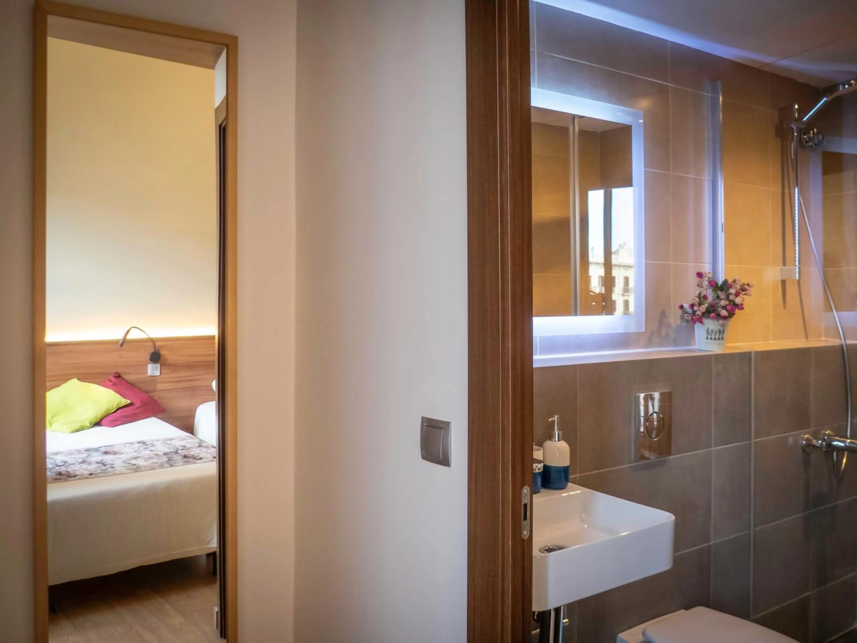 Photo of the whole room, Bed in Pension Ciudadela