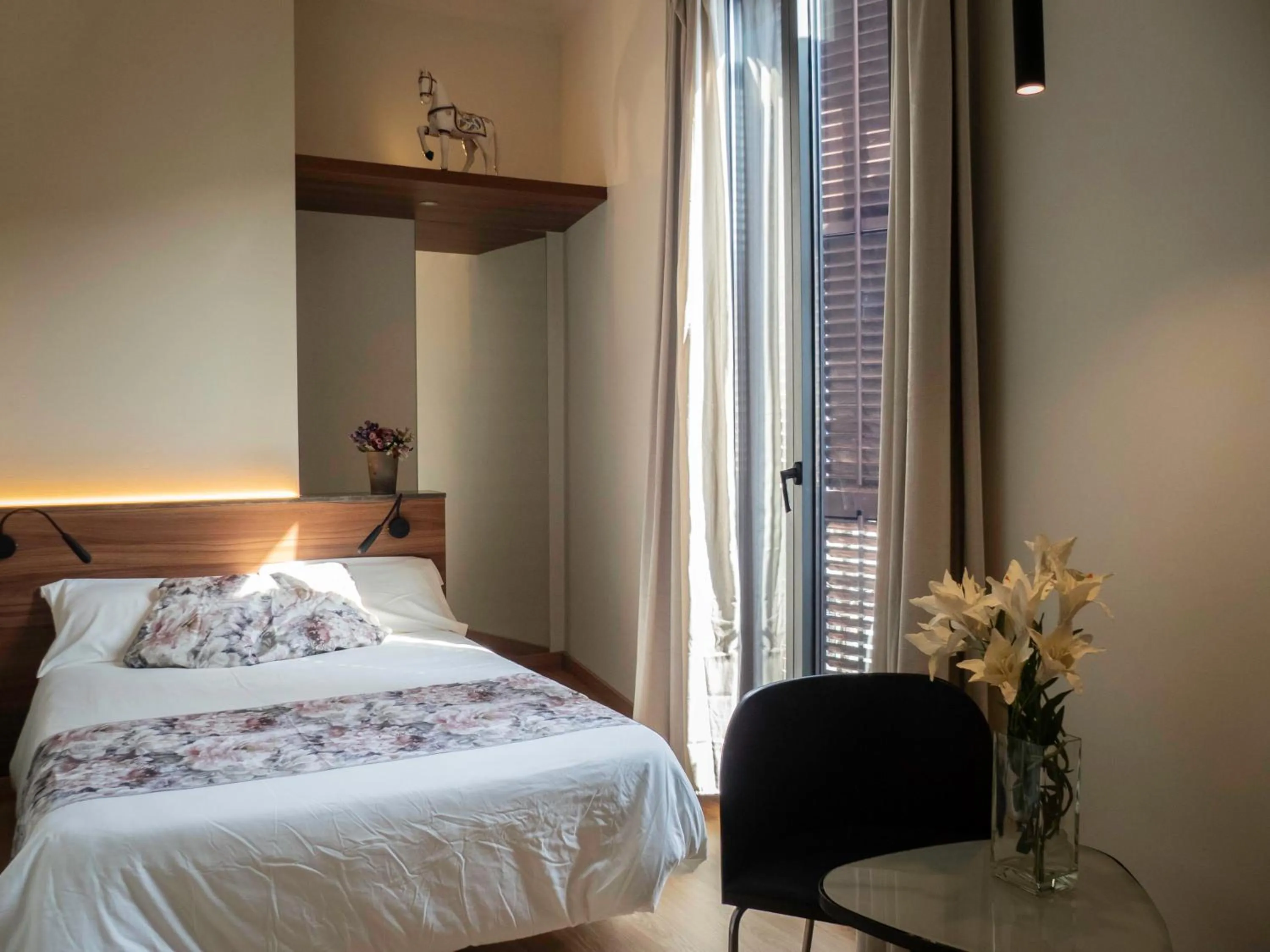 Photo of the whole room, Bed in Pension Ciudadela