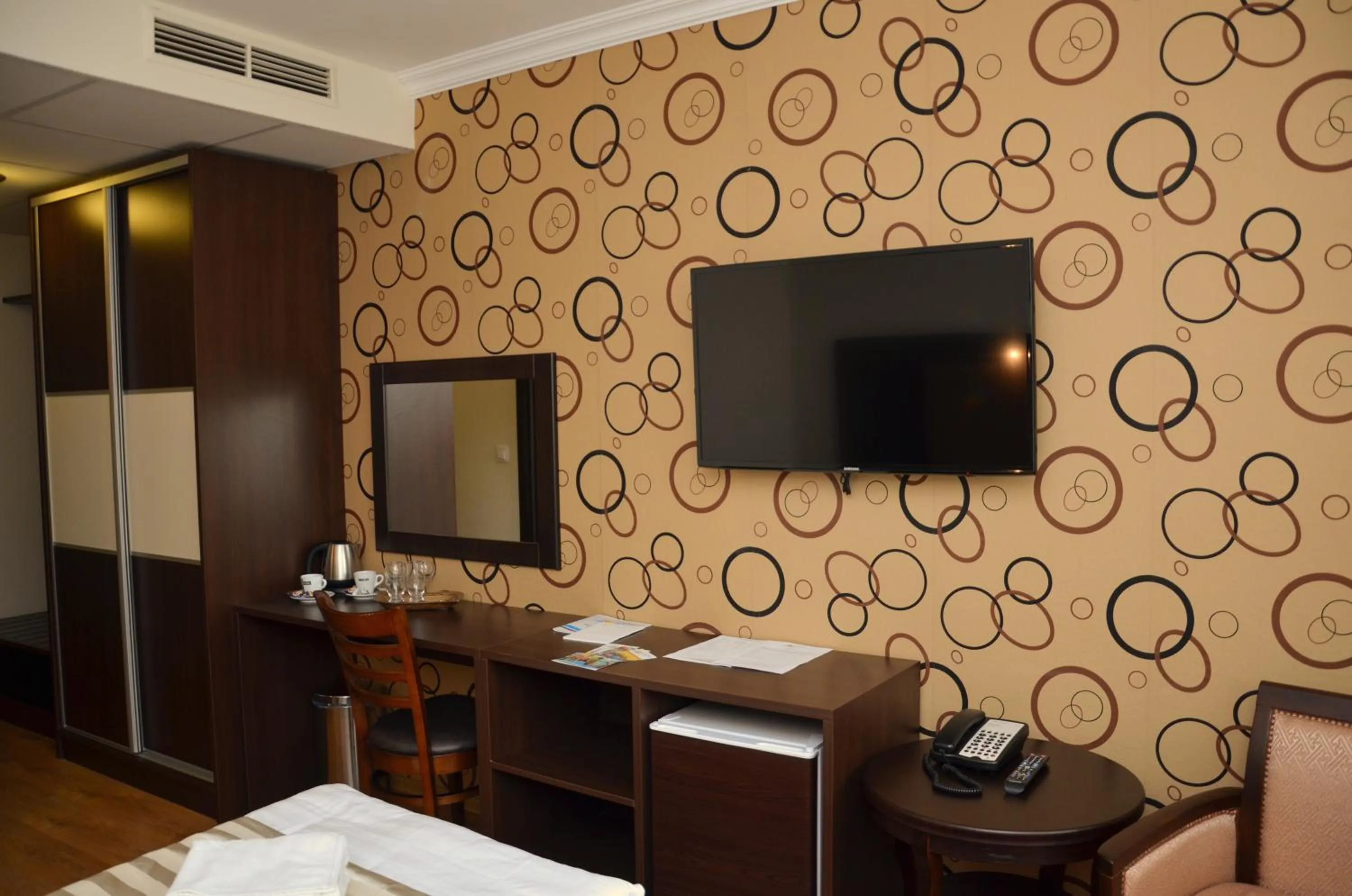 TV and multimedia, Bed in Hotel Sun