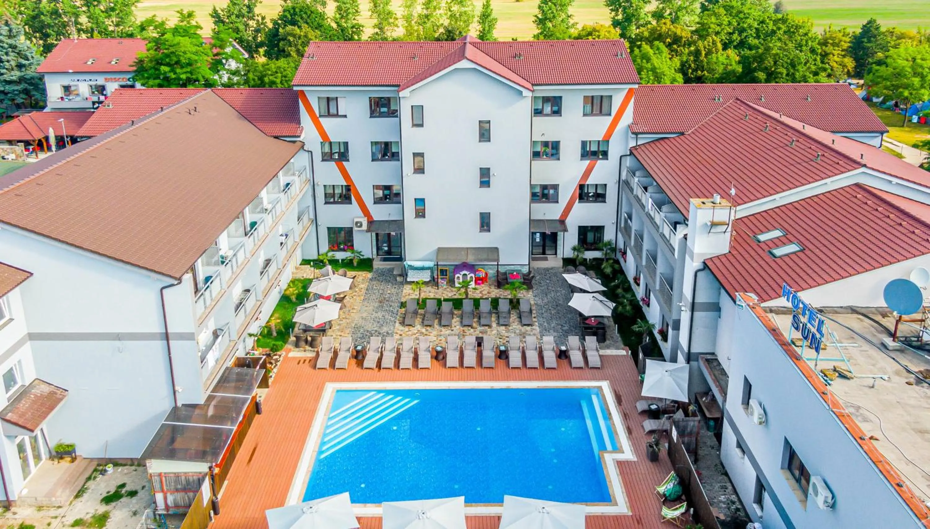 Property building in Hotel Sun