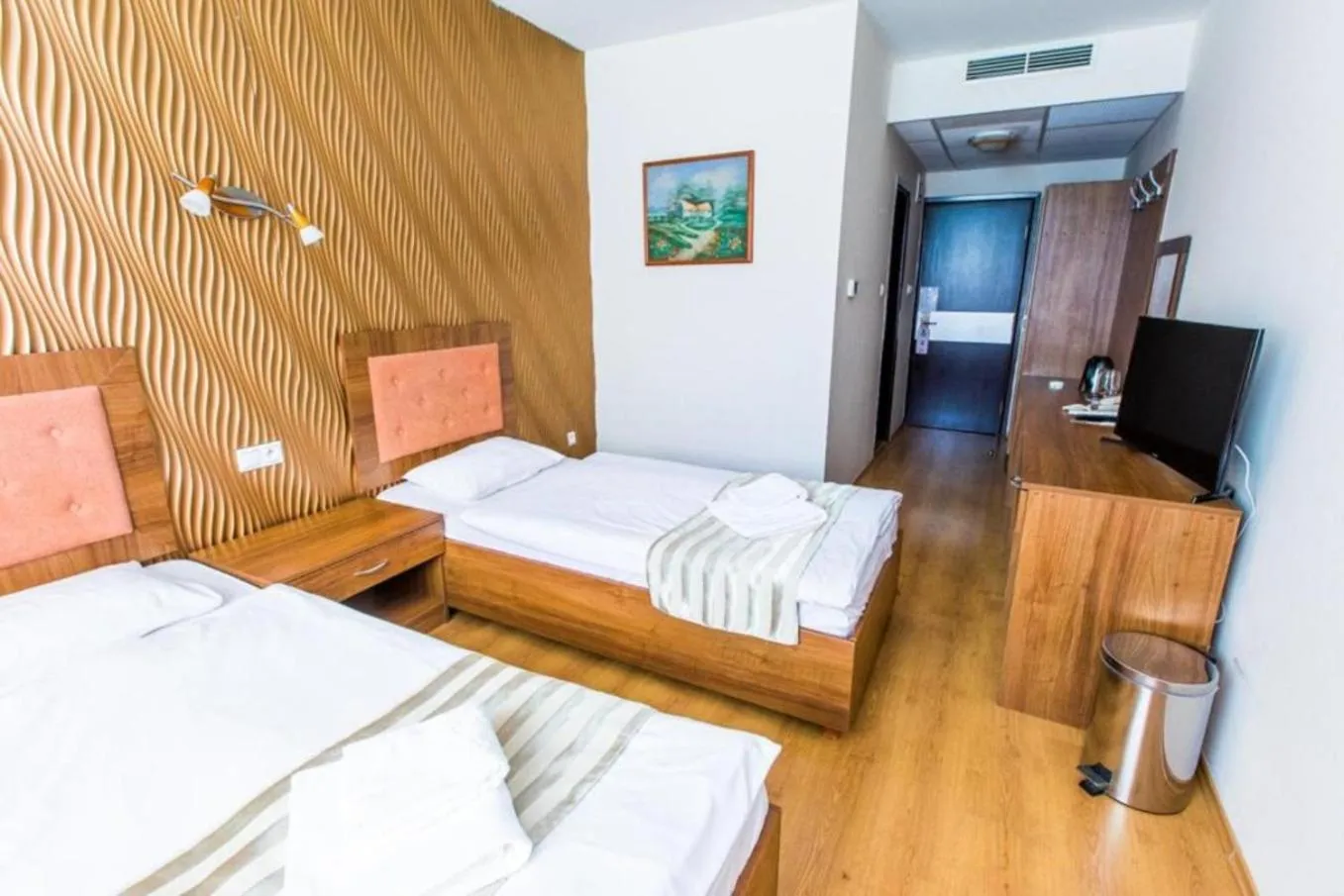 Bedroom, Bed in Hotel Sun