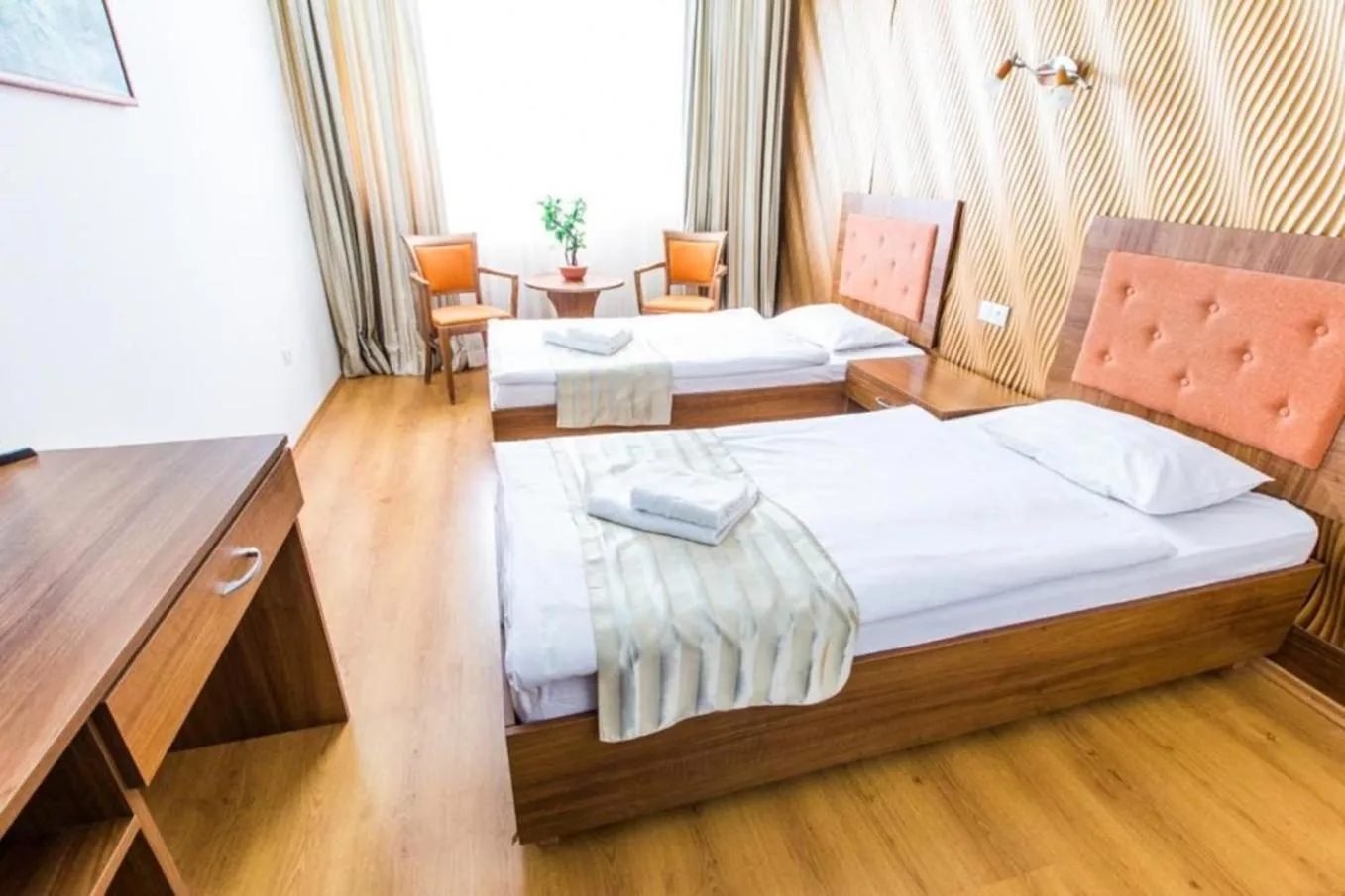 Photo of the whole room, Bed in Hotel Sun