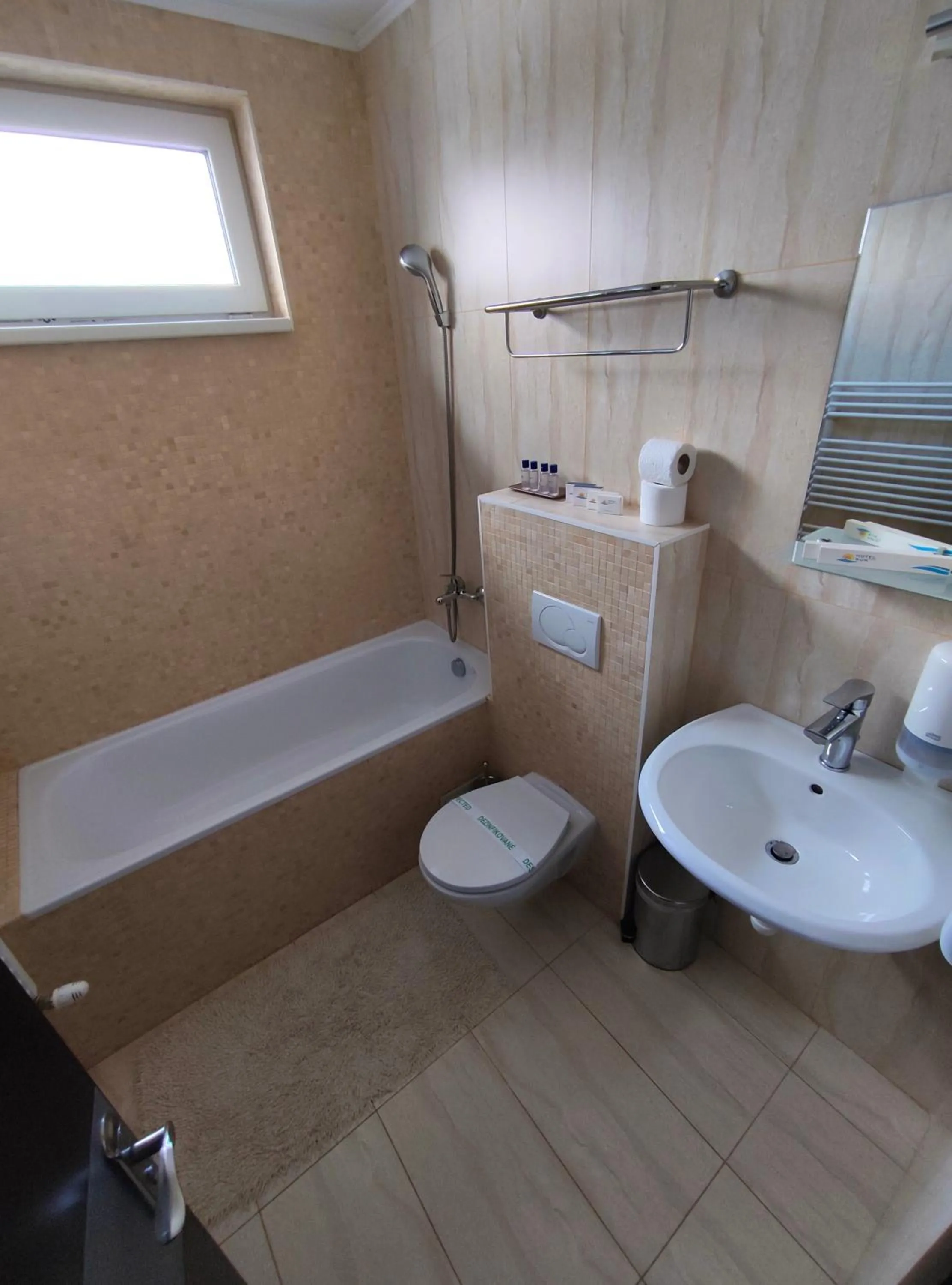 Bathroom in Hotel Sun