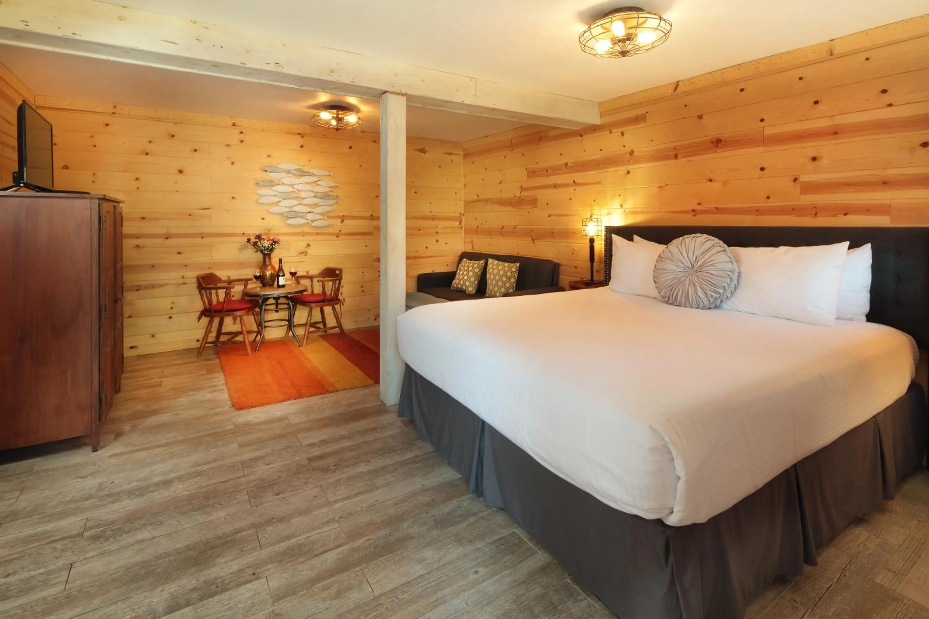 Bed in Inn on the Russian River