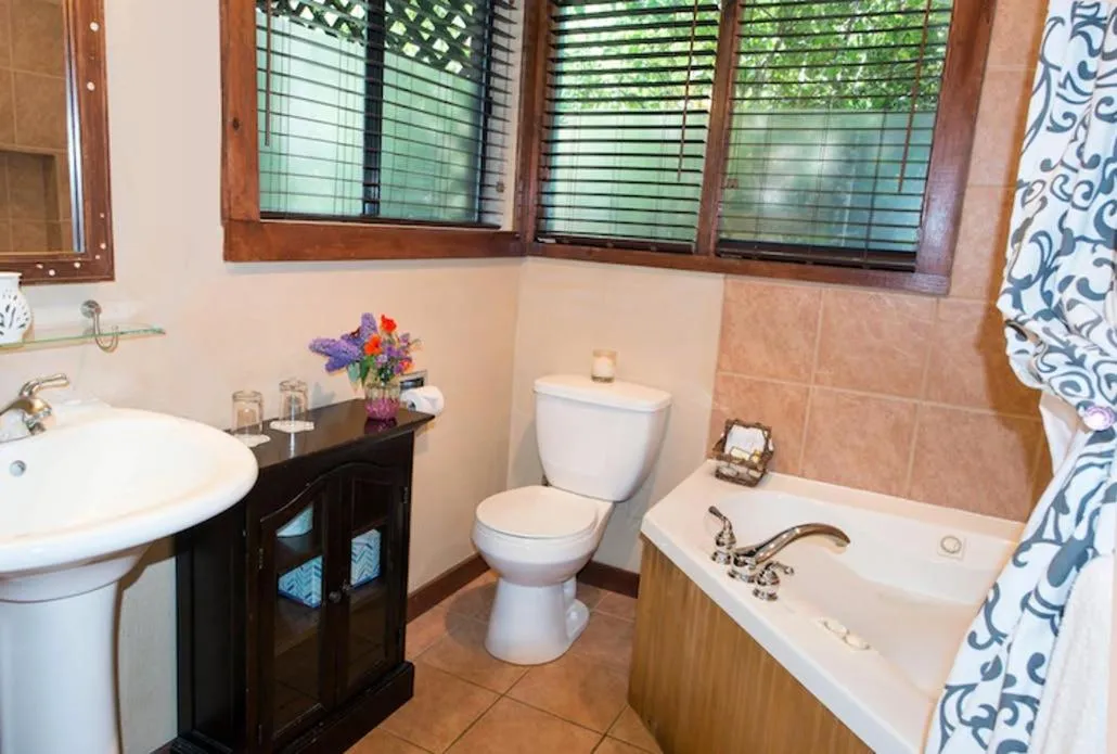 Bath in Inn on the Russian River