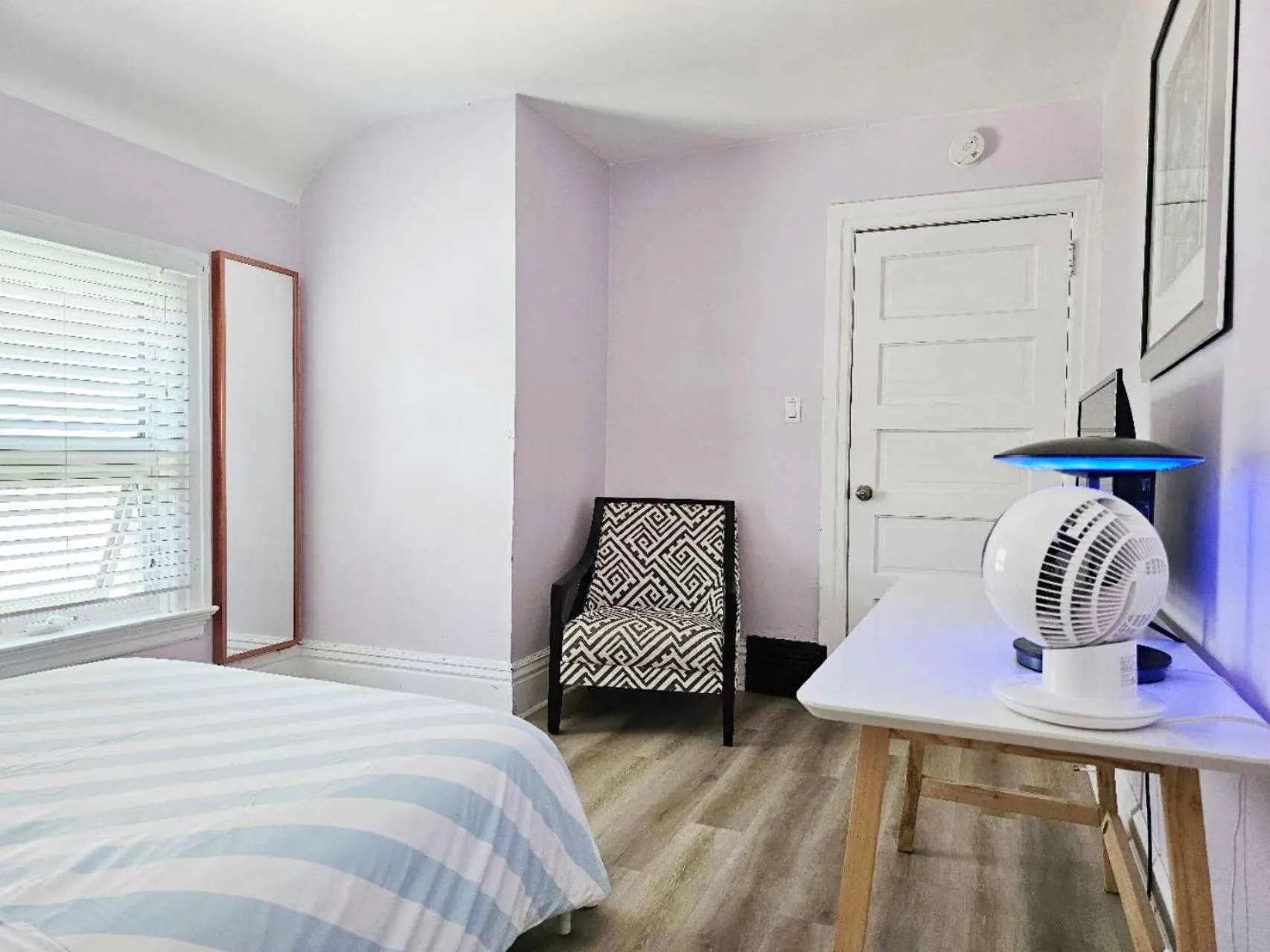 Bed in Winnipeg Holiday