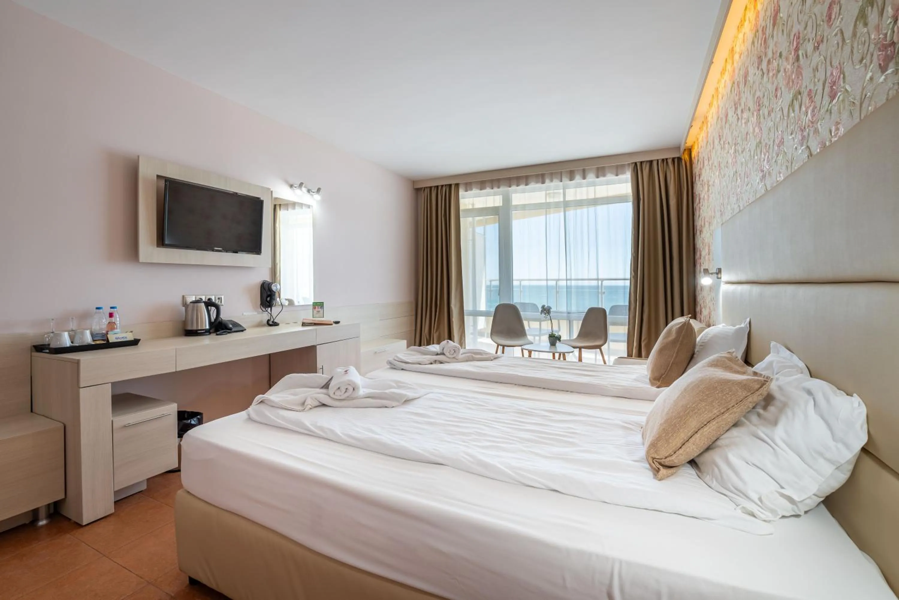 Bed in Aphrodite Beach Hotel