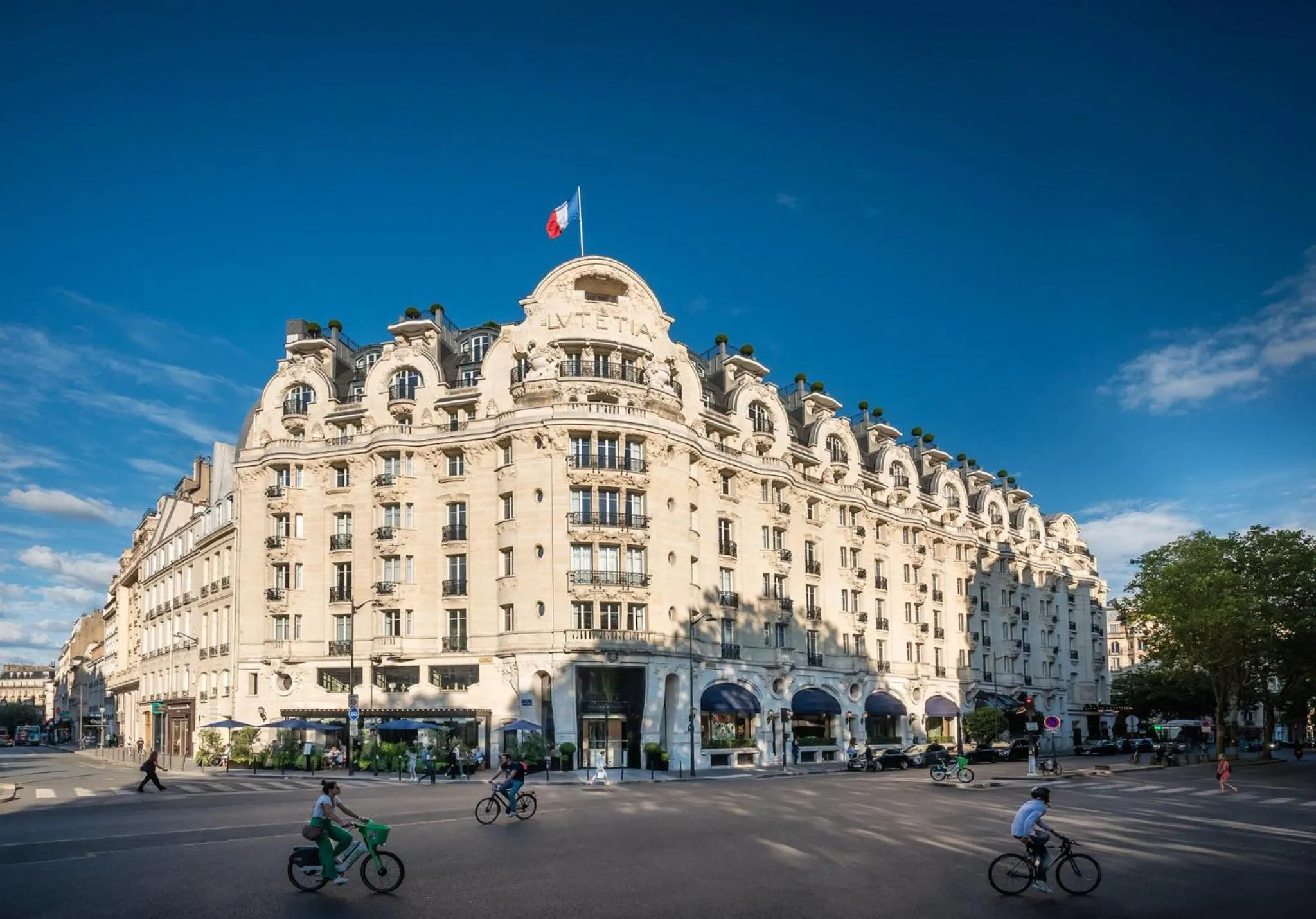 Property building in Mandarin Oriental Lutetia, Paris