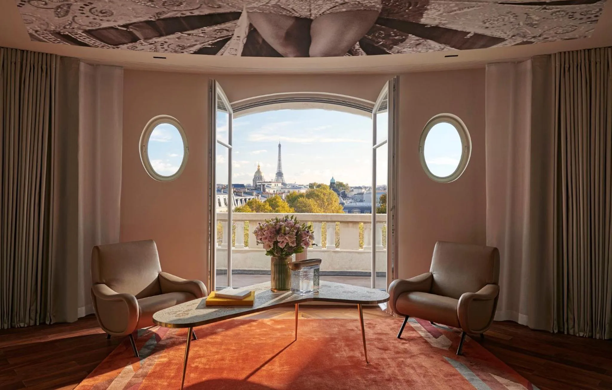 Property building in Mandarin Oriental Lutetia, Paris