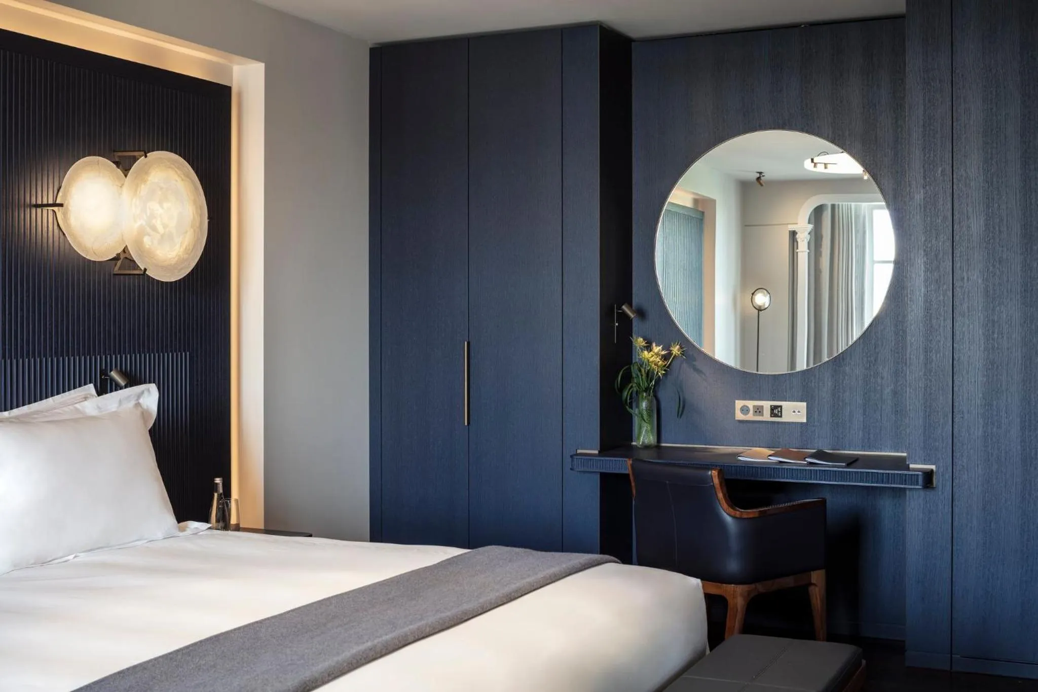 Bedroom, Bed in Mandarin Oriental Lutetia, Paris