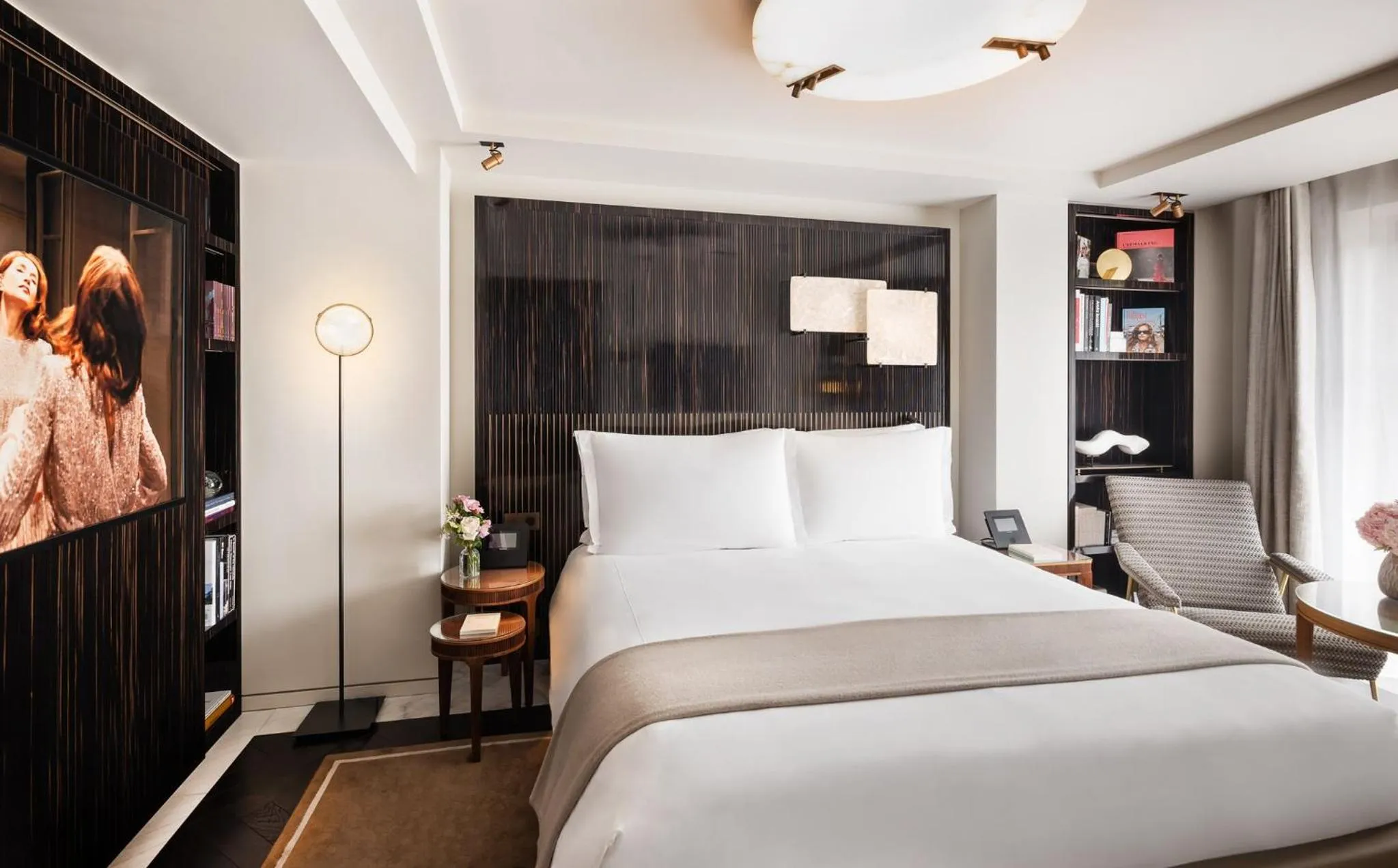 Photo of the whole room, Bed in Mandarin Oriental Lutetia, Paris