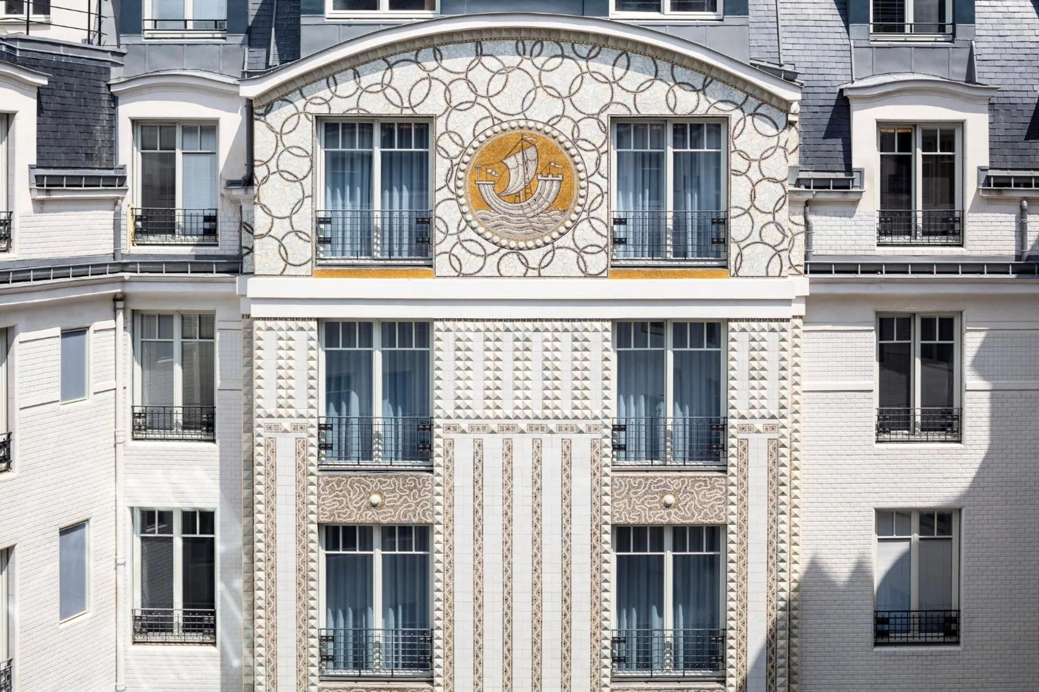 Property building in Mandarin Oriental Lutetia, Paris