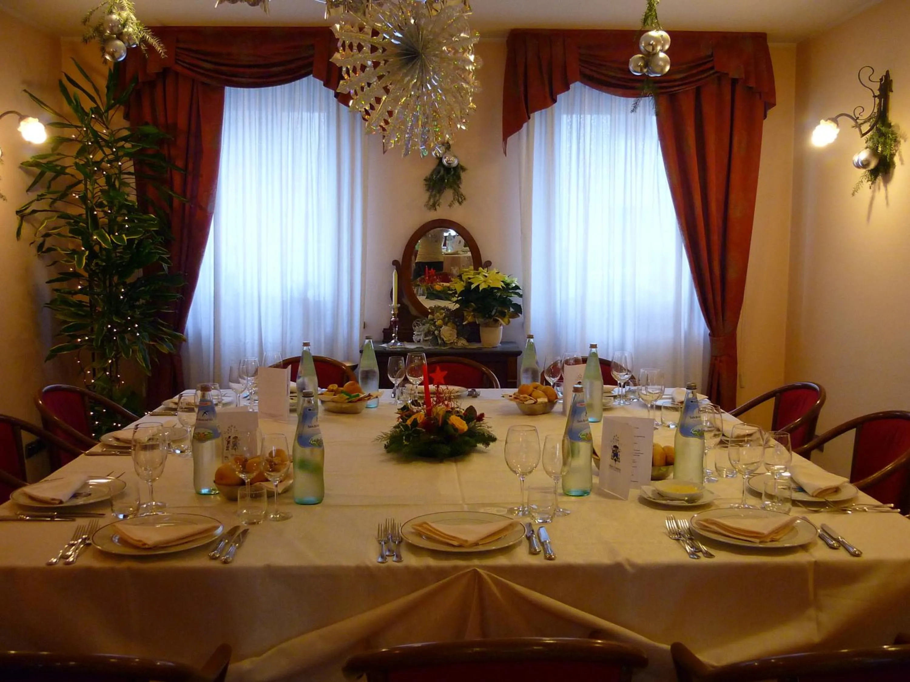 Restaurant/places to eat in Hotel In Sylvis