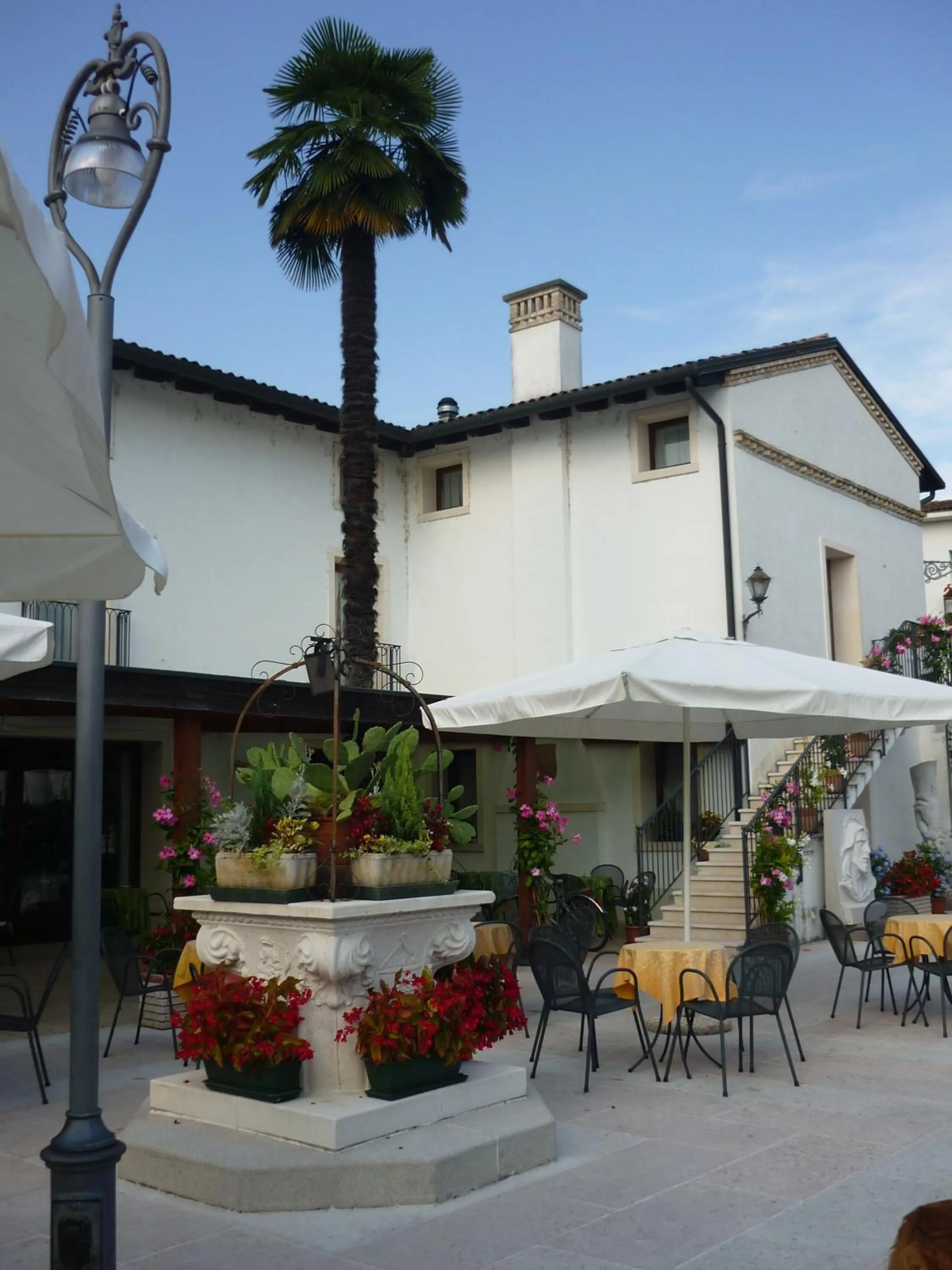 Facade/entrance in Hotel In Sylvis