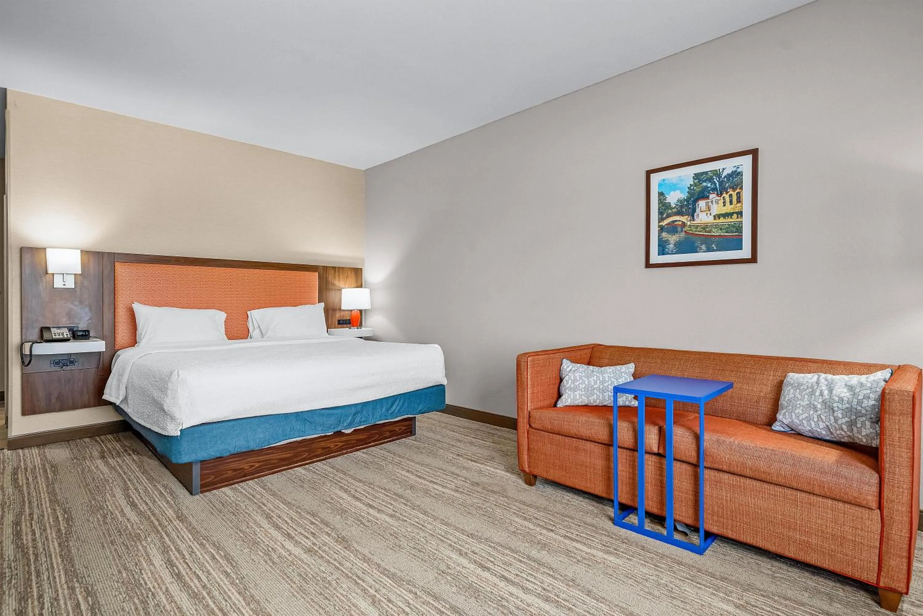 Living room, Bed in Hampton Inn & Suites New Braunfels