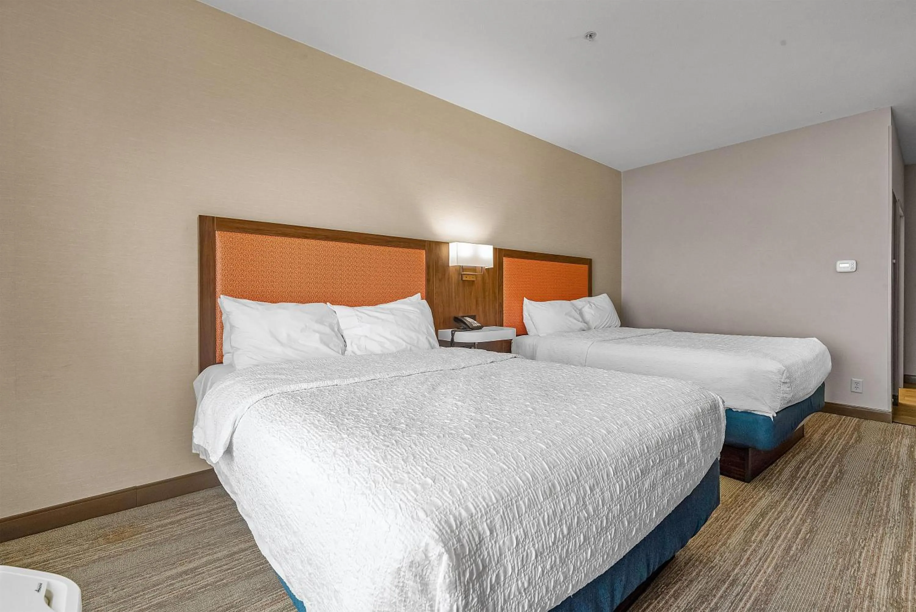 Bed in Hampton Inn & Suites New Braunfels
