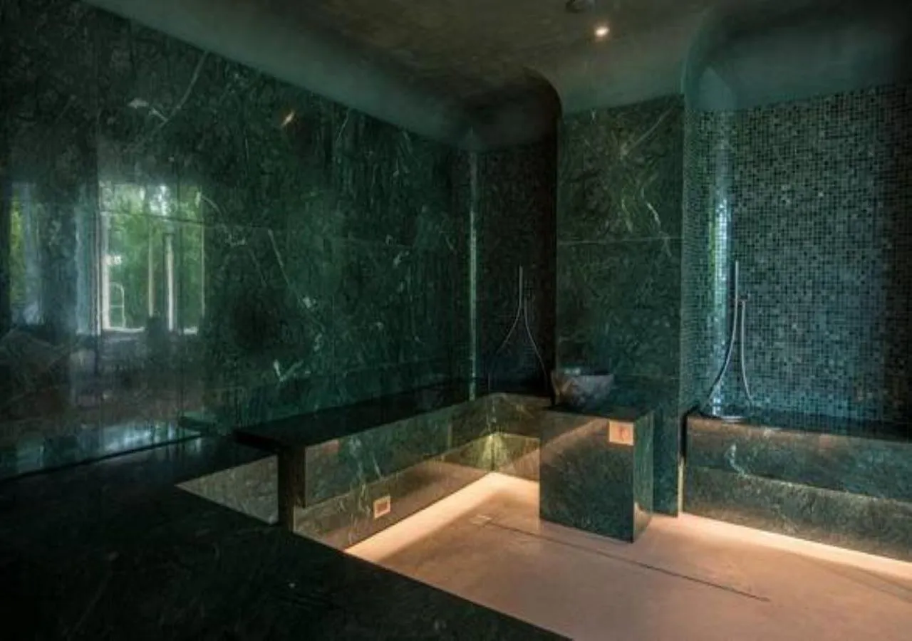 Steam room in Terme Preistoriche Resort & Spa