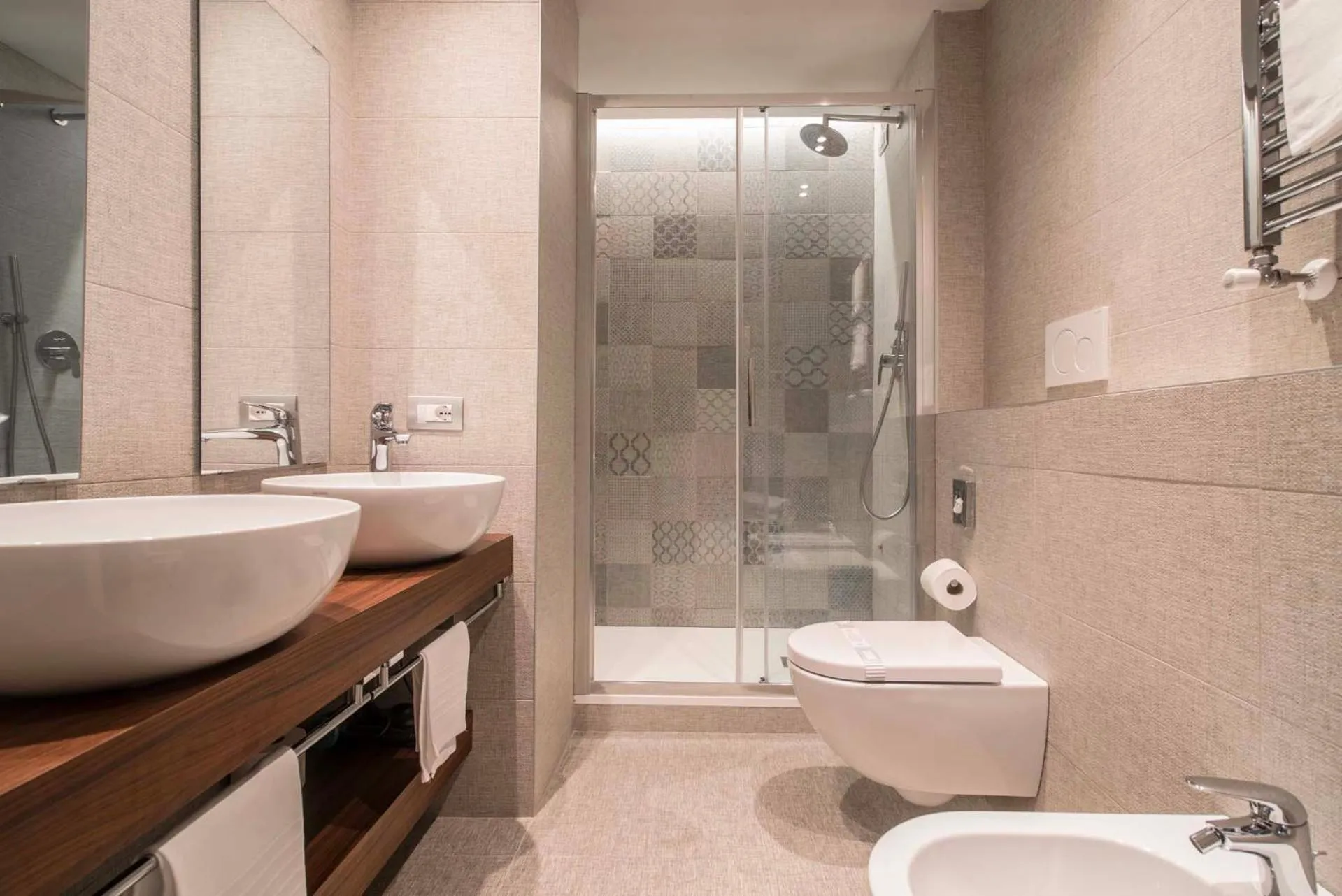 Toilet in Terme Preistoriche Resort & Spa