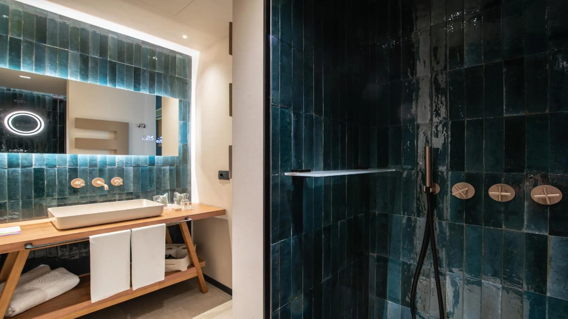 Shower in Terme Preistoriche Resort & Spa