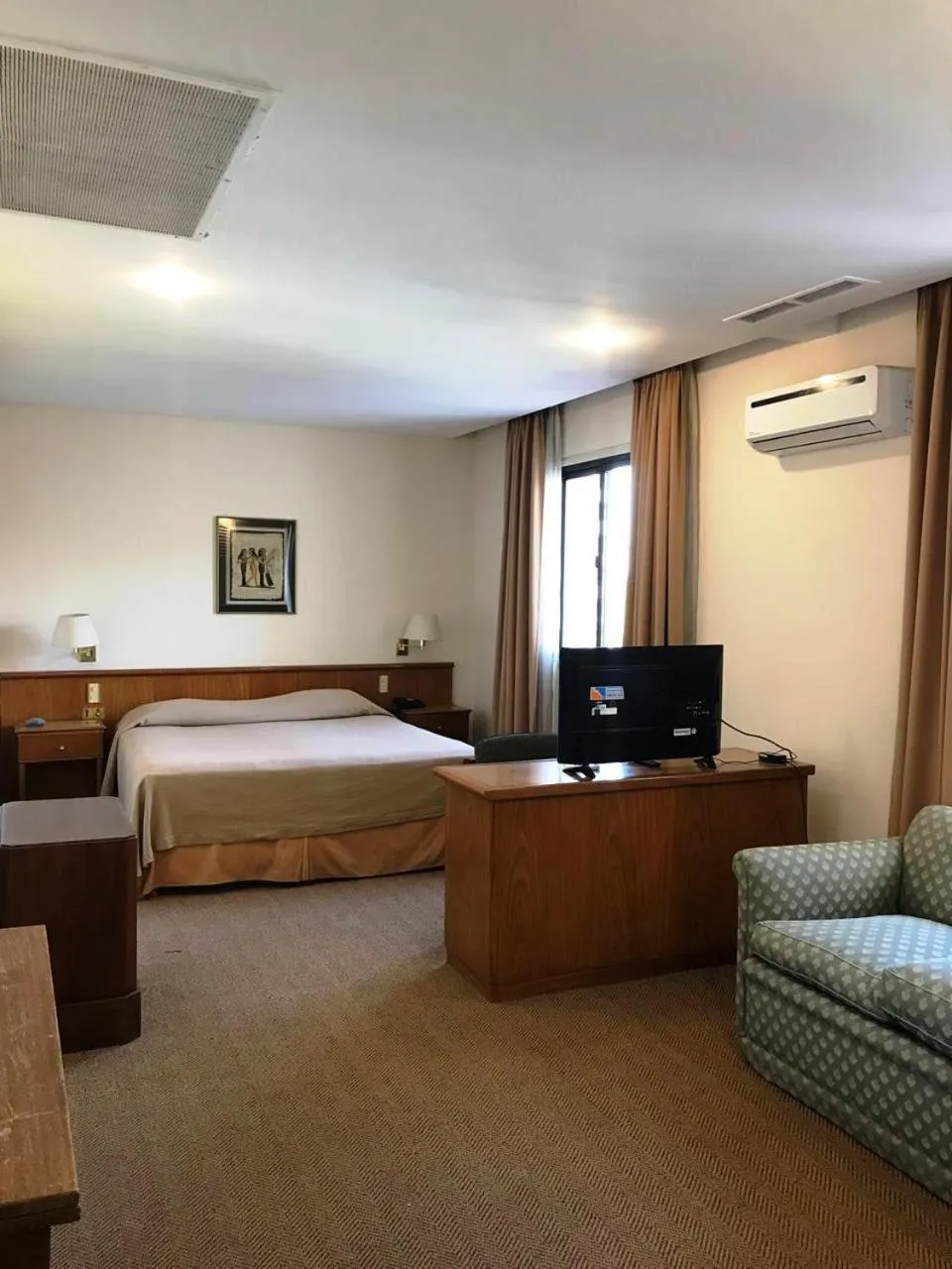 Bed in Hotel Cervantes