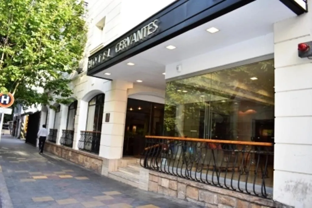 Facade/entrance in Hotel Cervantes