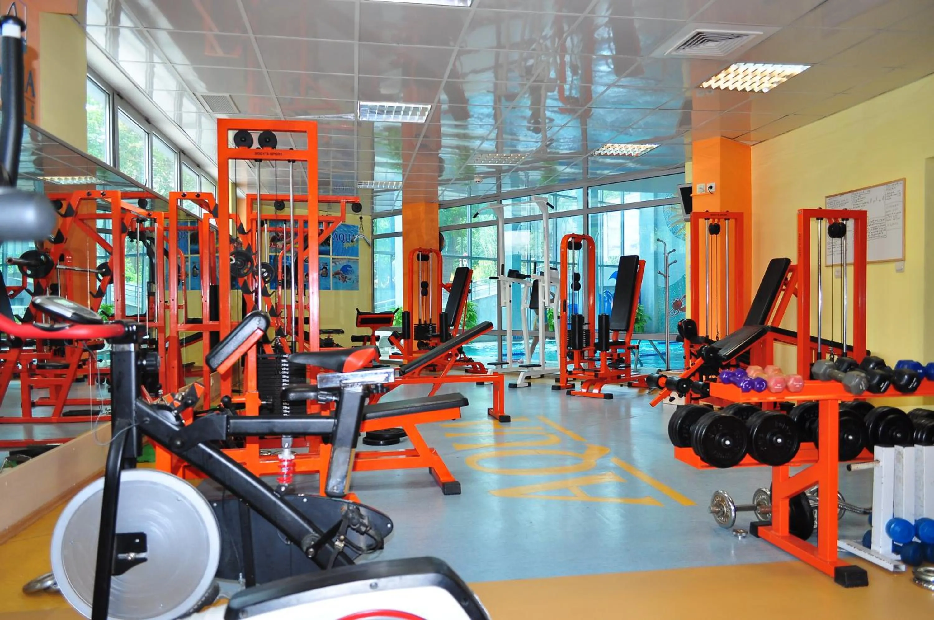 Fitness centre/facilities in Aqua Hotel