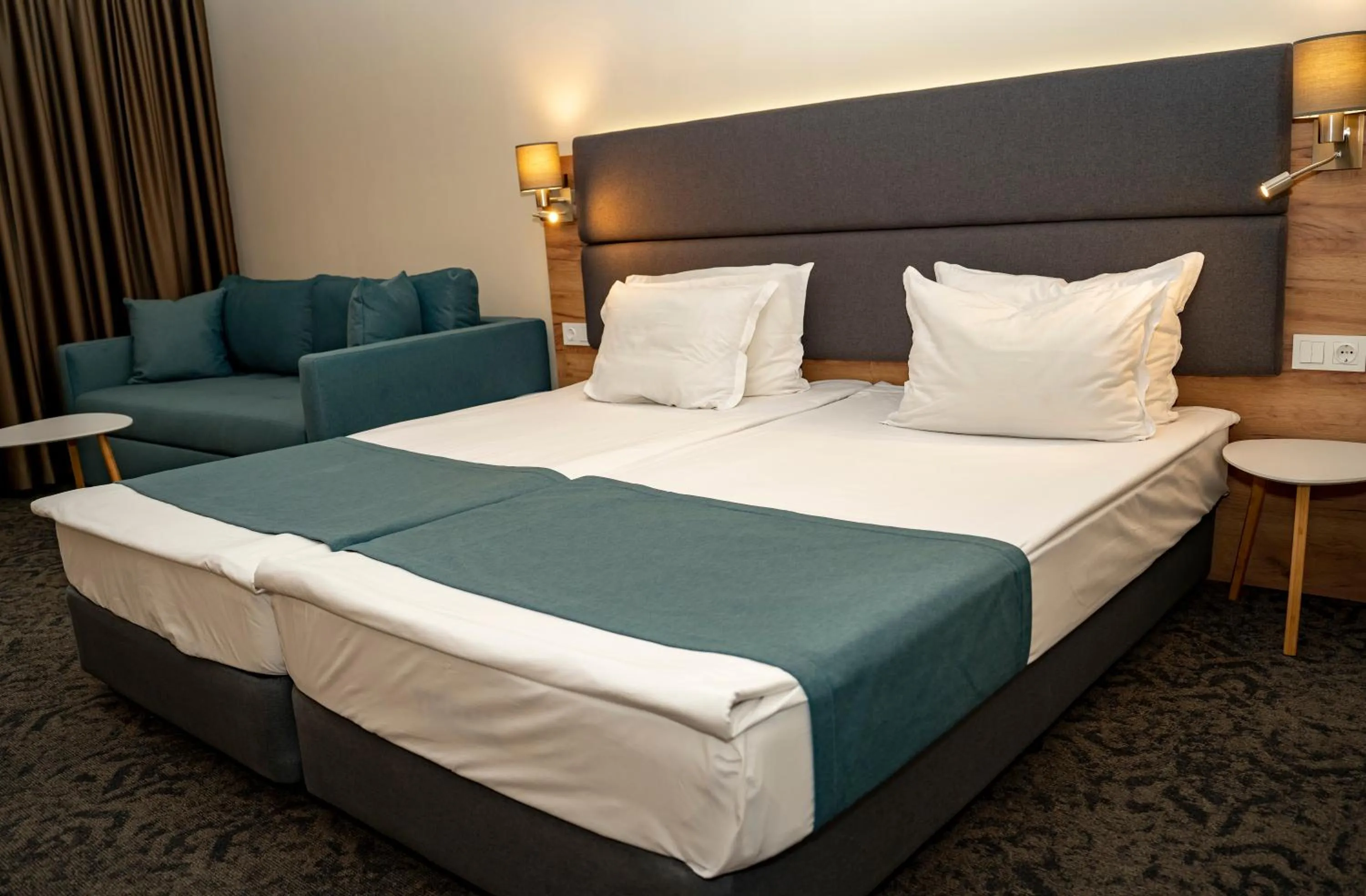 Photo of the whole room, Bed in Aqua Hotel