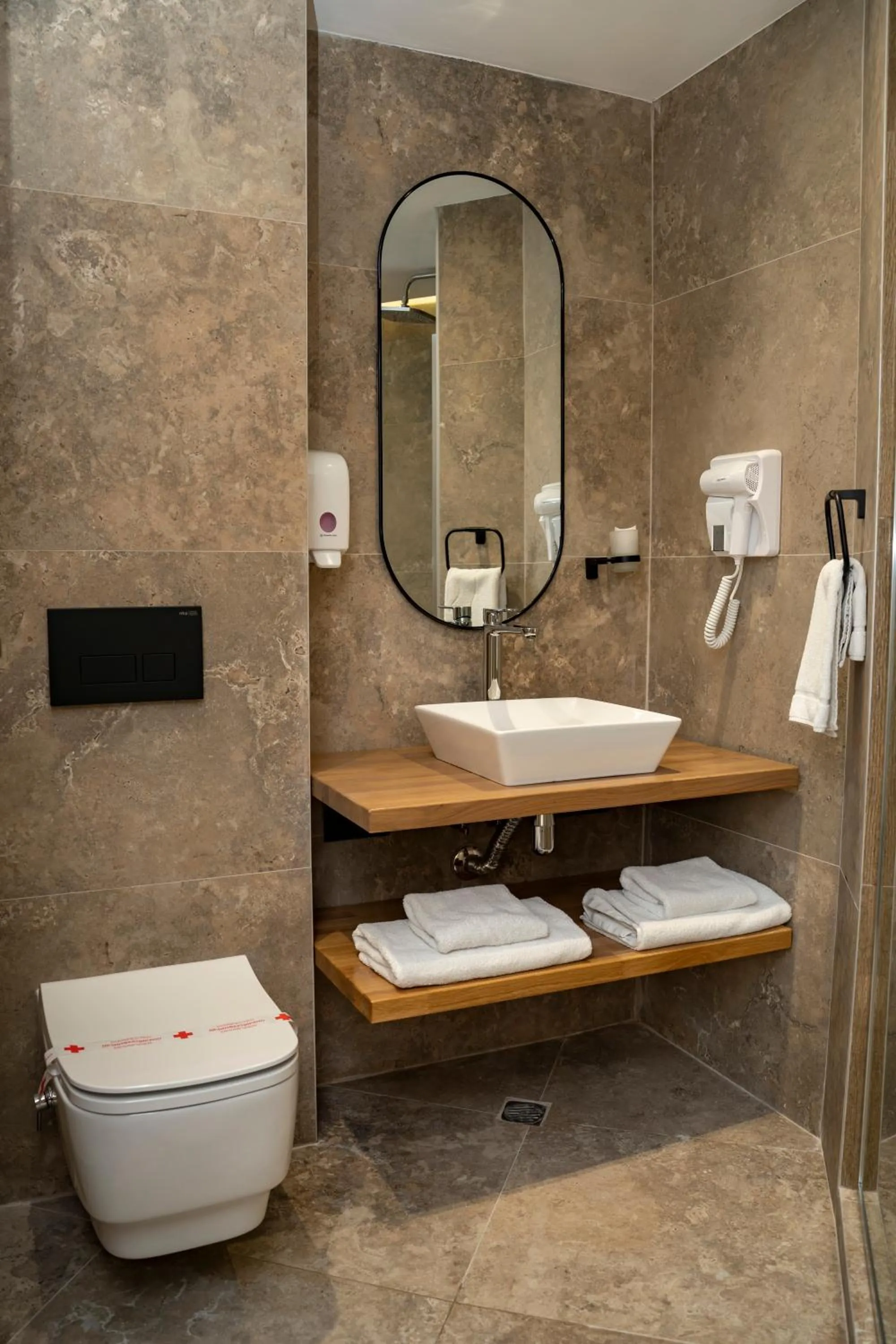 Photo of the whole room in Aqua Hotel