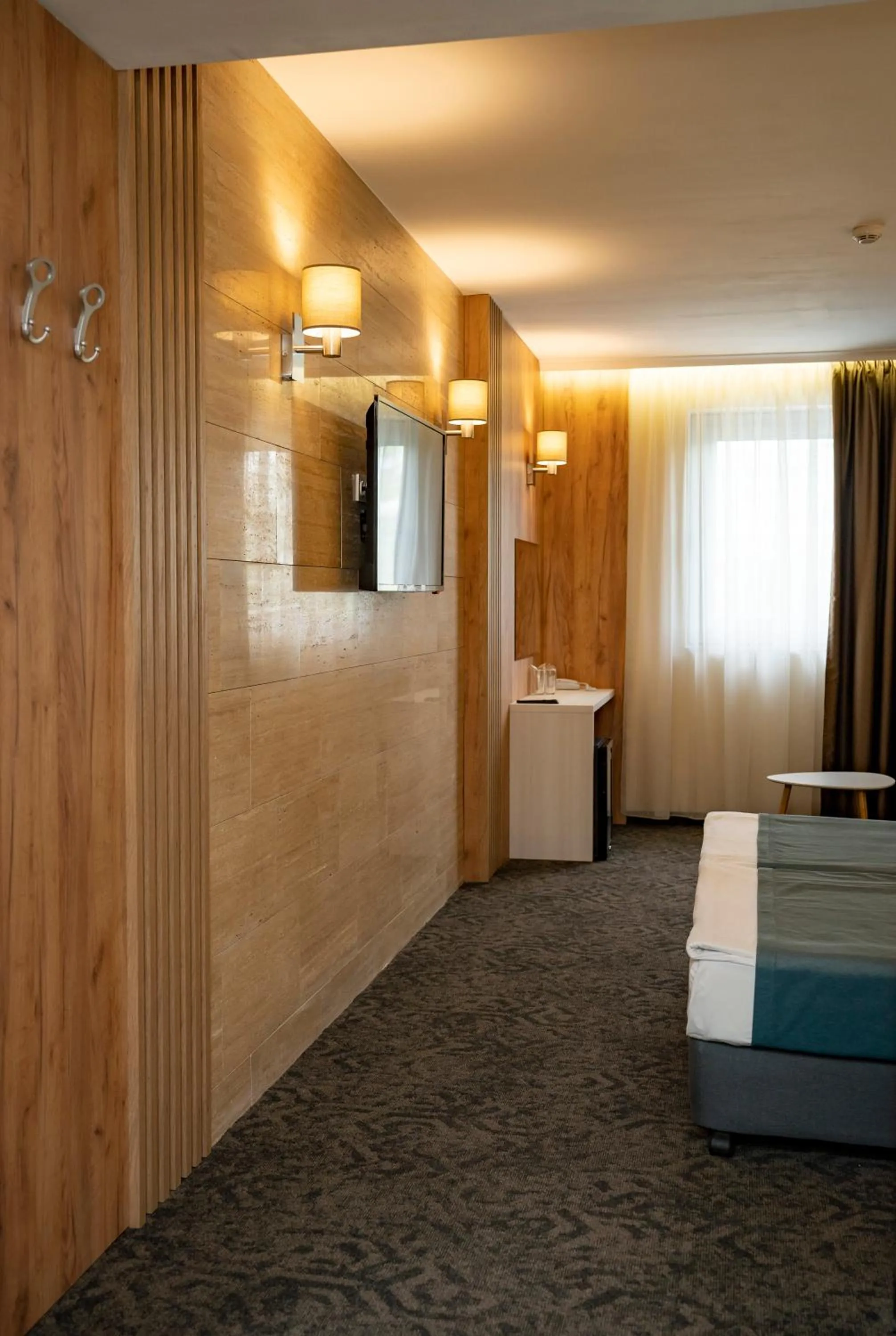 Photo of the whole room, Bed in Aqua Hotel