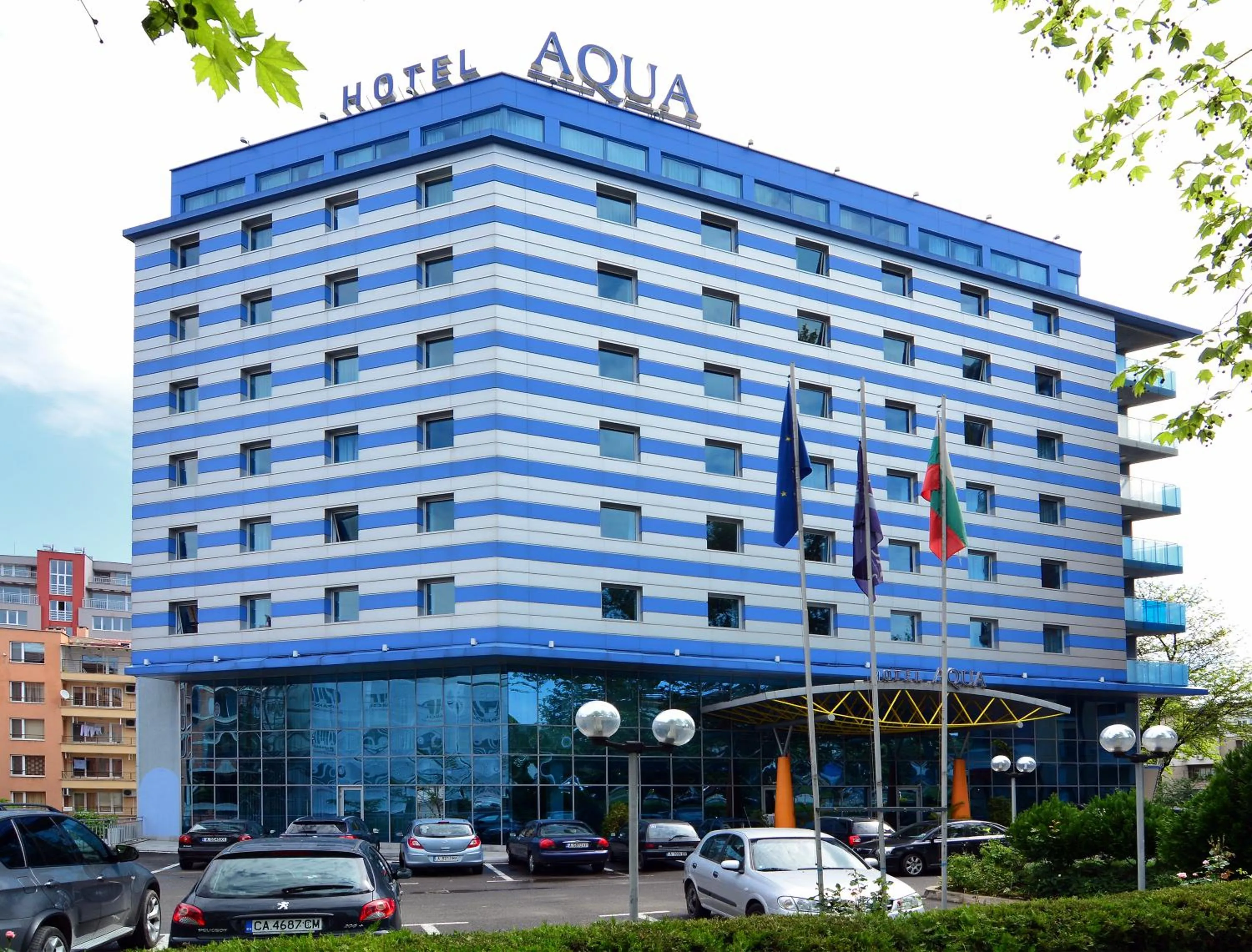 Parking in Aqua Hotel