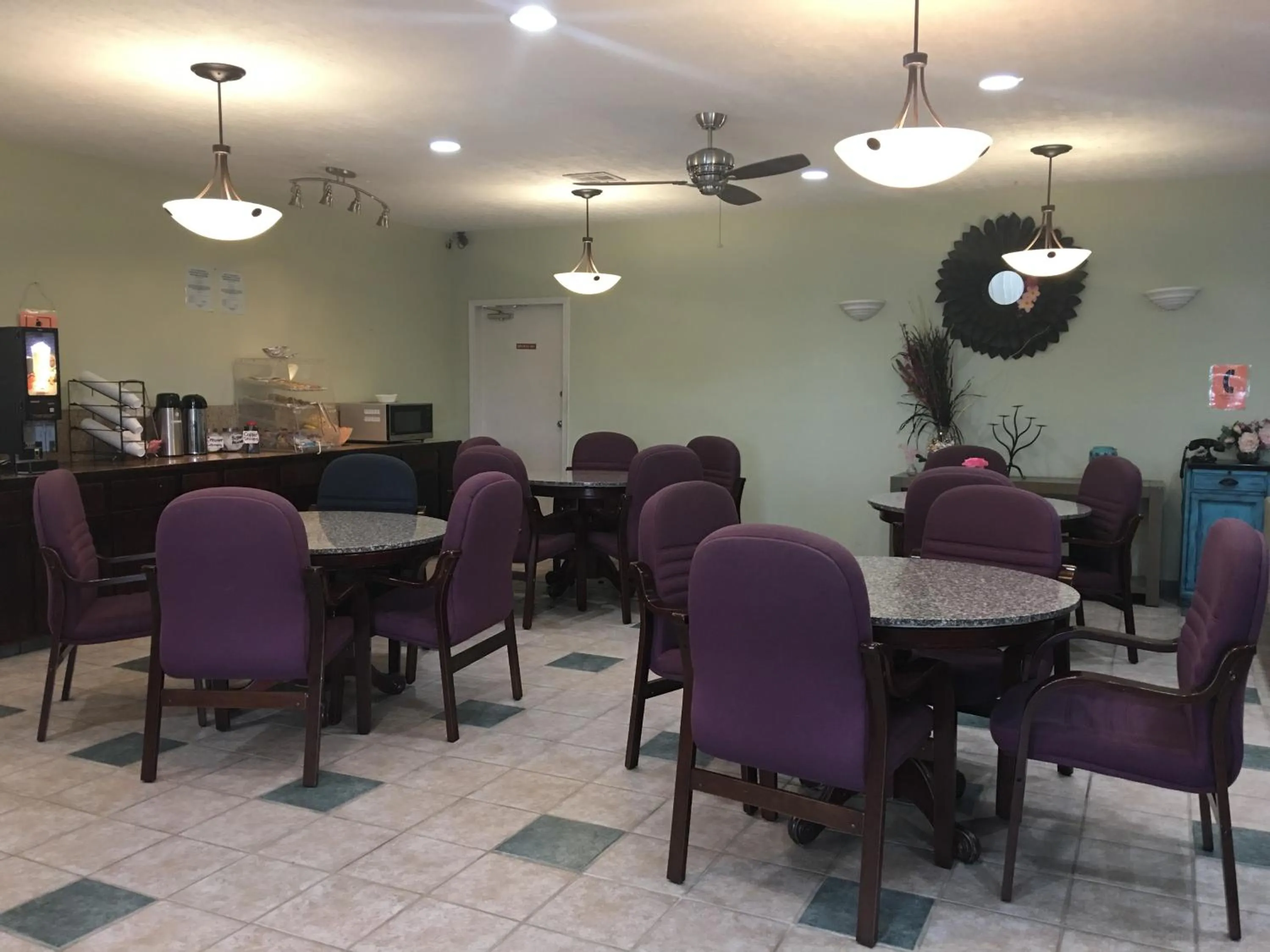 Houston Inn and Suites